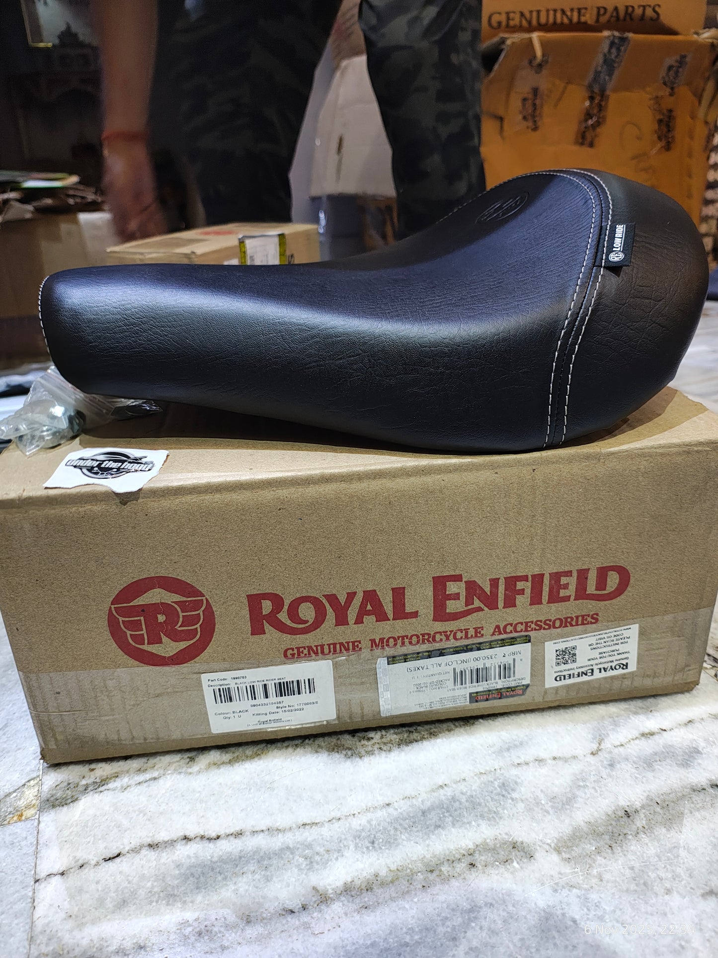 Royal Enfield 1990703 Black Low Ride Rider Seat — OEM Low Profile Seat for Classic UCE