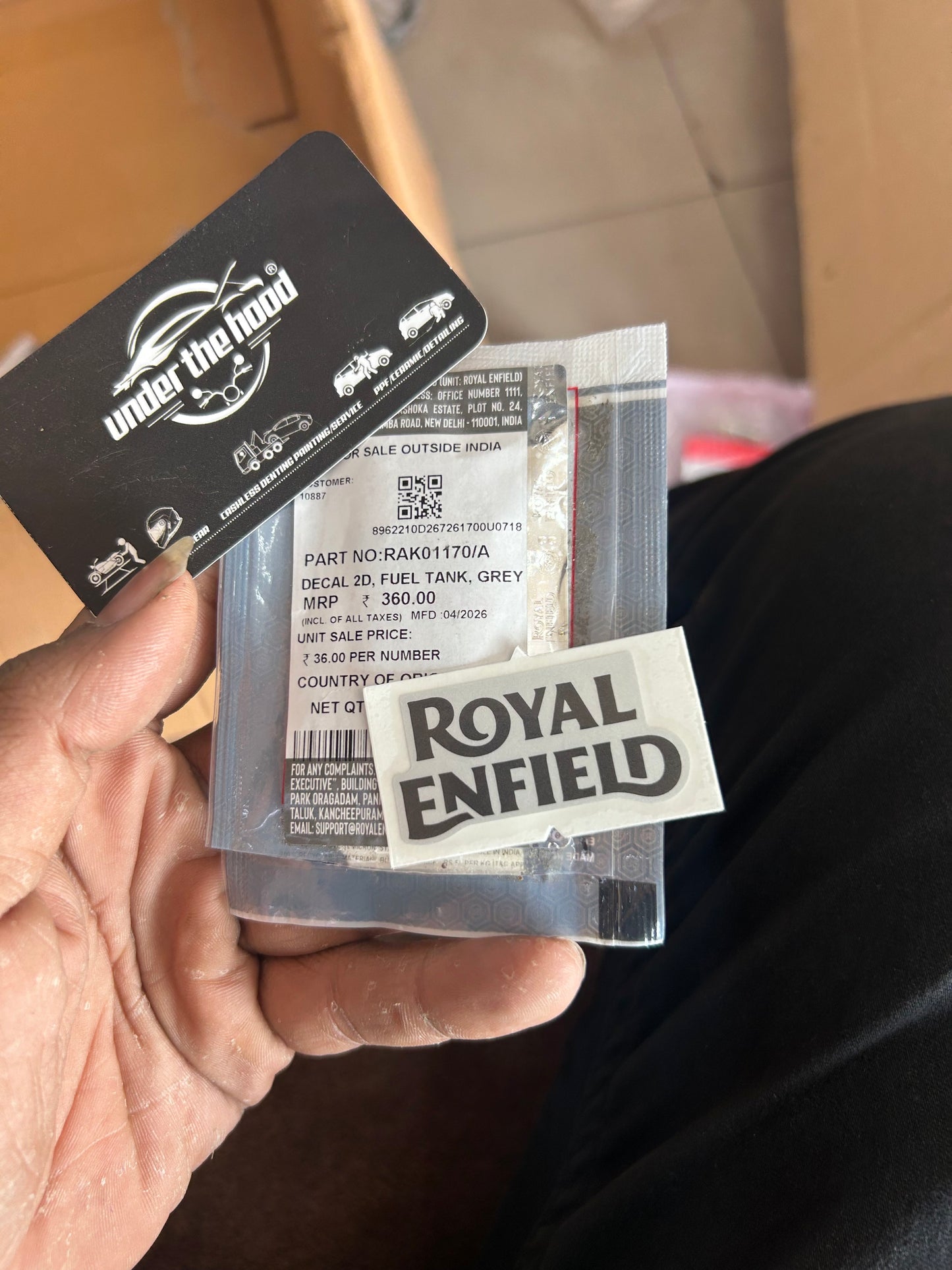 Royal Enfield 2D Fuel Tank Decal Grey for Hunter 350 Rebel Black – RAK01170/A