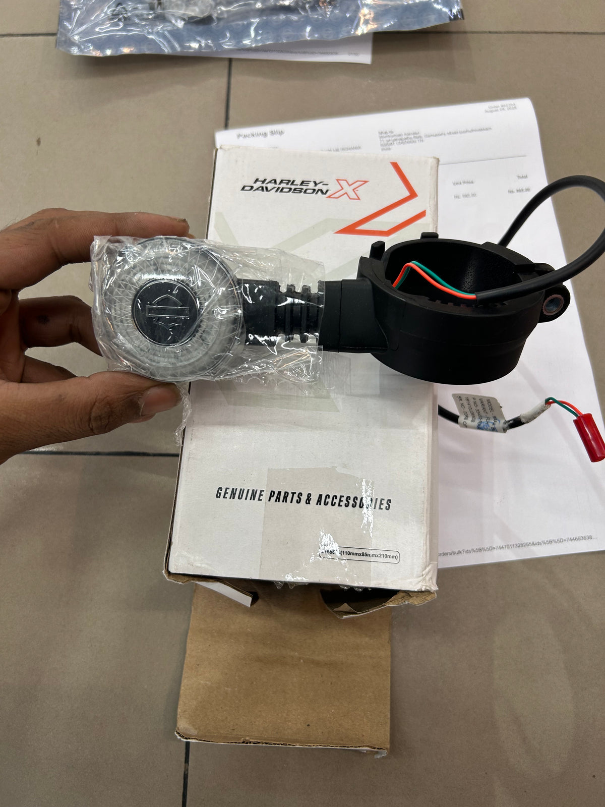 Harley-Davidson X440 / X440 OBDII / X440T Front Left Winker Assembly HDH33450RAA001