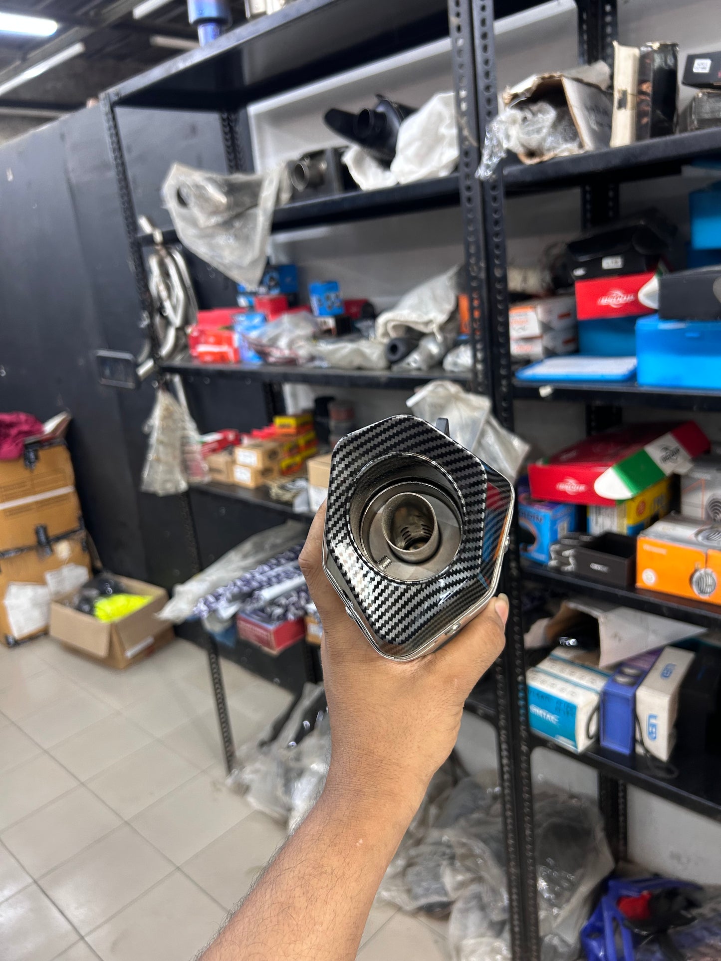 Akrapovic Style Universal Hexa-Cut Slip-On Exhaust with Removable DB-Killer – Carbon, Matte Black & Silver – Fits 36–51 mm Clamp (Universal Motorcycle Muffler)