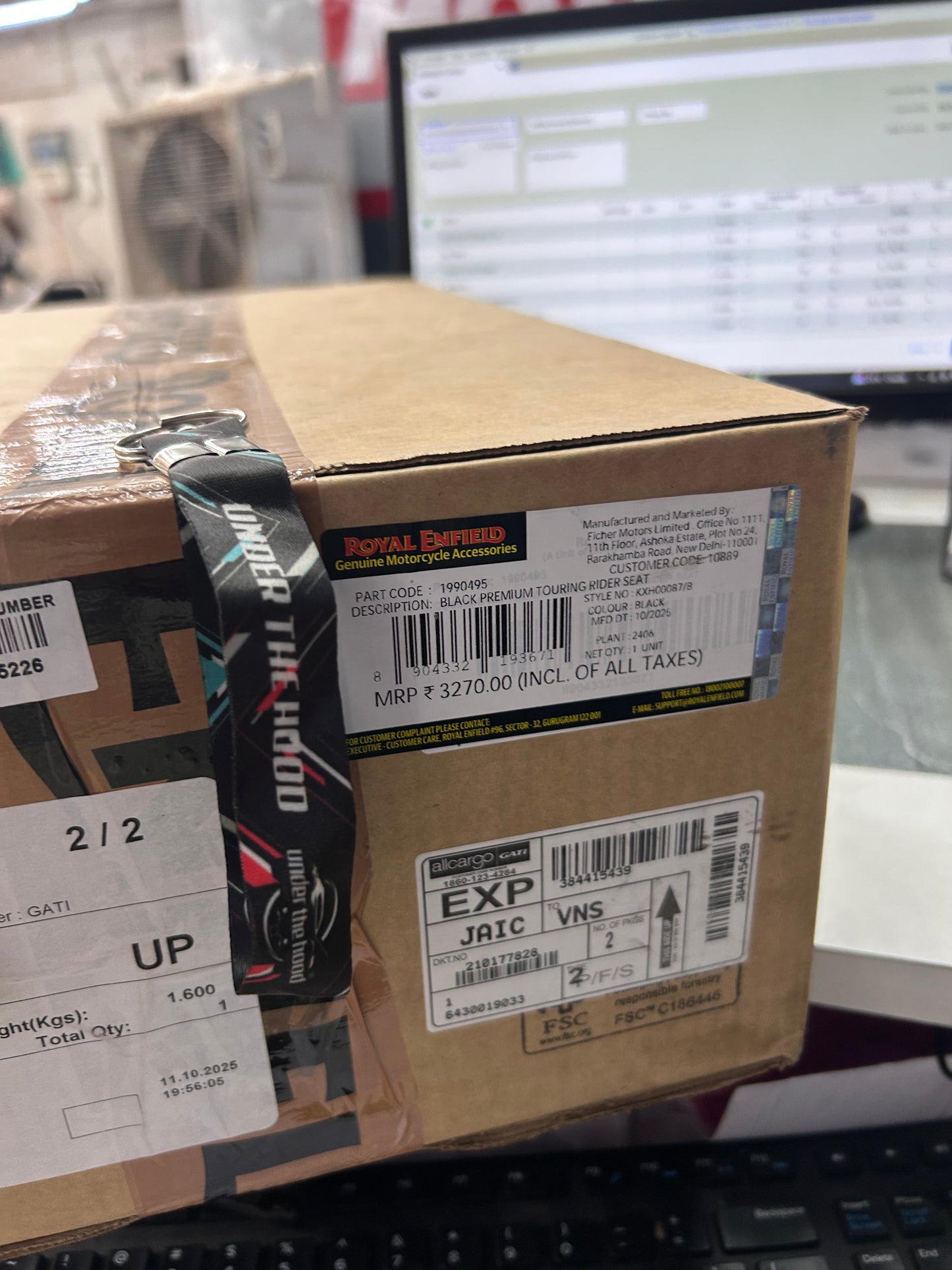 Royal Enfield 1990495 Black Premium Touring Rider Seat — OEM Upgrade for Continental GT 650