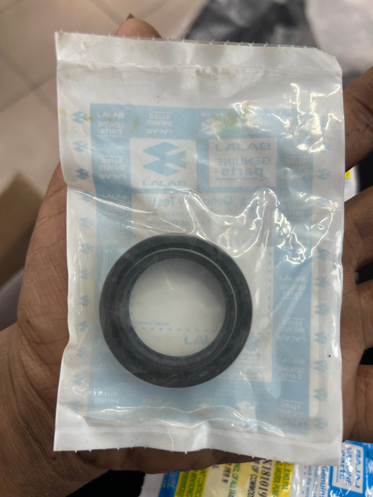 Bajaj DJ181087 Fork Oil Seal – Pulsar 150/180 UG4 (Single Piece)