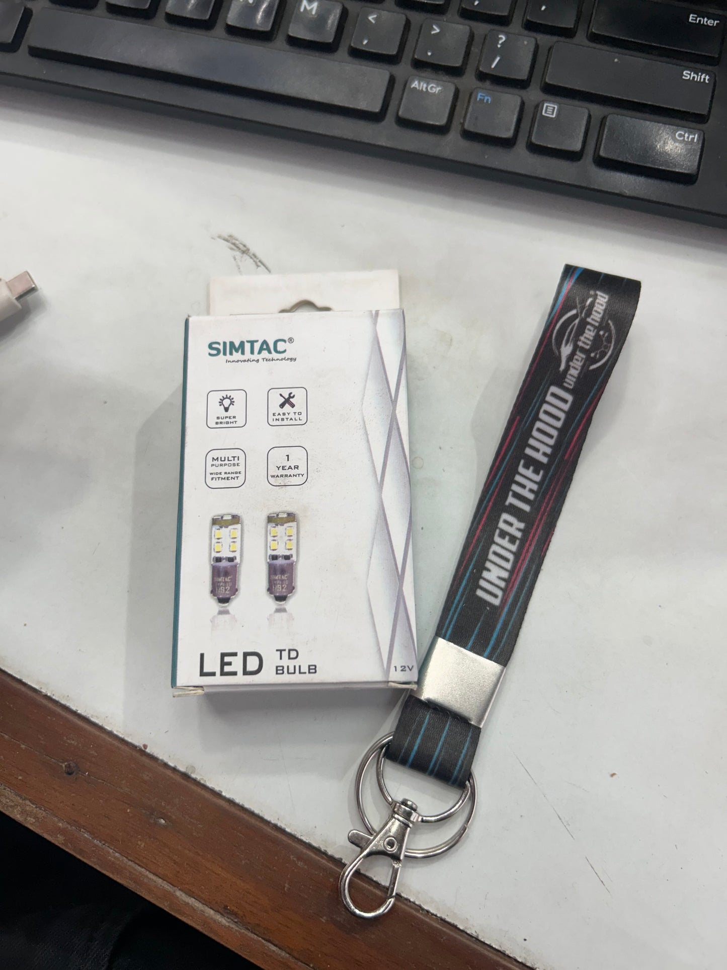 Simtac 360° LED T10 / TD Pilot & Parking Bulbs (Pack of 2, Multi-Colour) – 12V Parking / Tiger Eye / Number Plate Upgrade