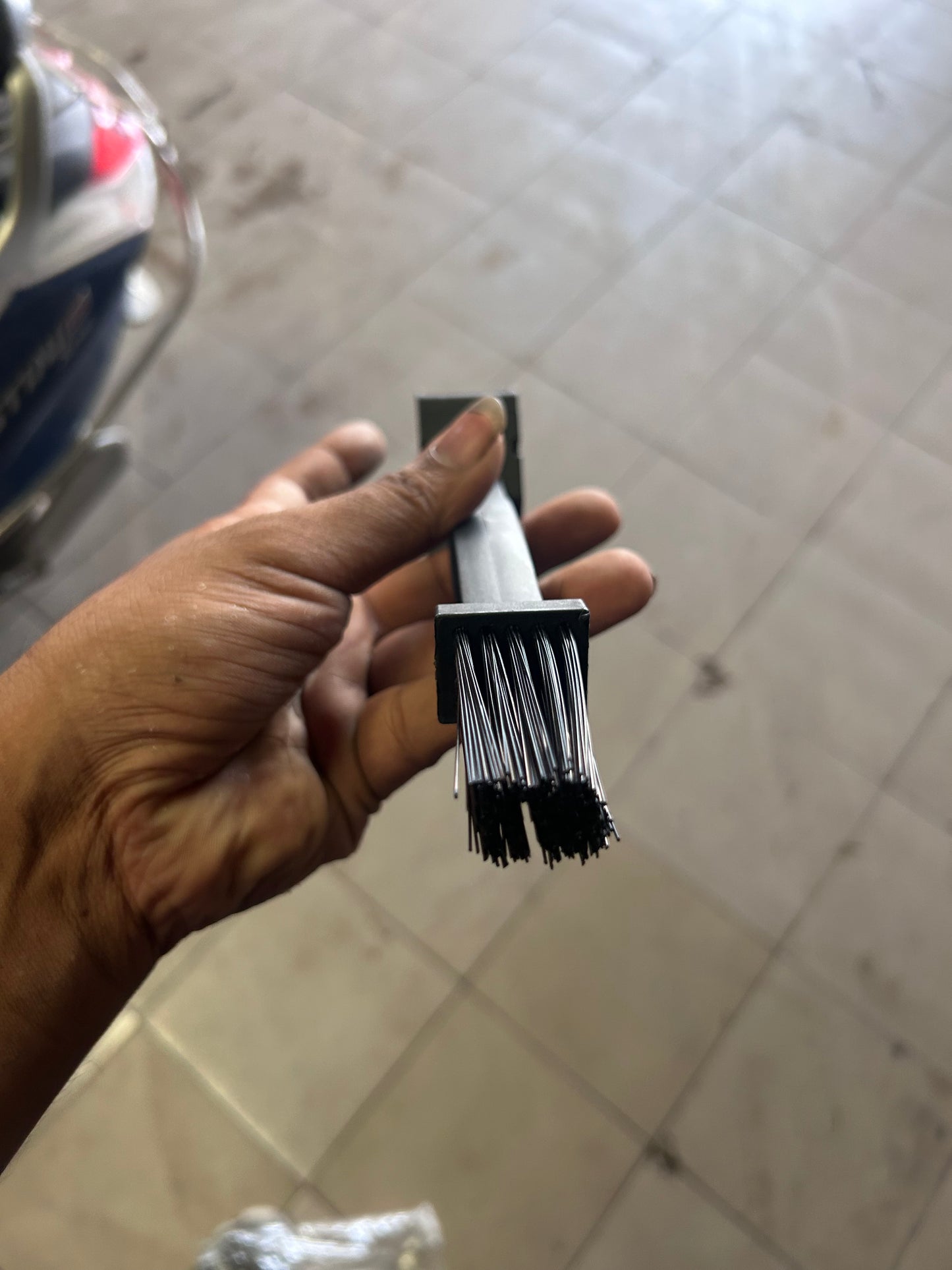 Royal Enfield Chain Maintenance Kit (150ml) – Lube, Cleaner & Cleaning Brush (Genuine RE)