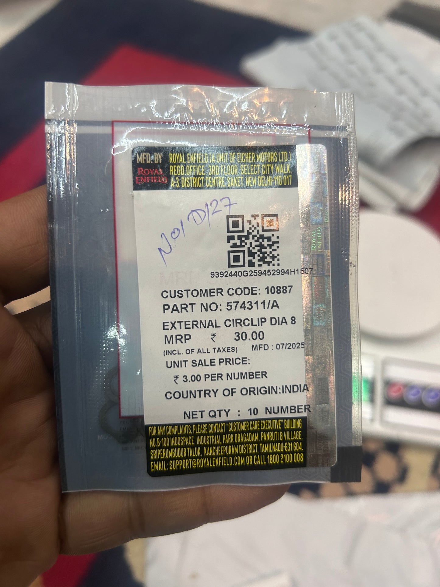 Royal Enfield 574311/A – External Circlip DIA 8 (Footrest Lock Clip for All Models Except UCE)