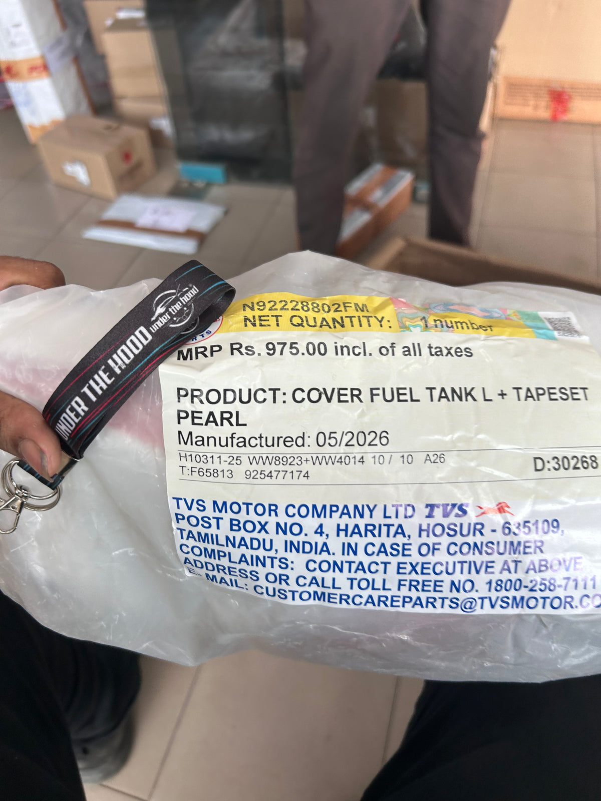 TVS Genuine Apache RTR 160 WT Edition Left Fuel Tank Cover with Tapeset Pearl White N92228802FM