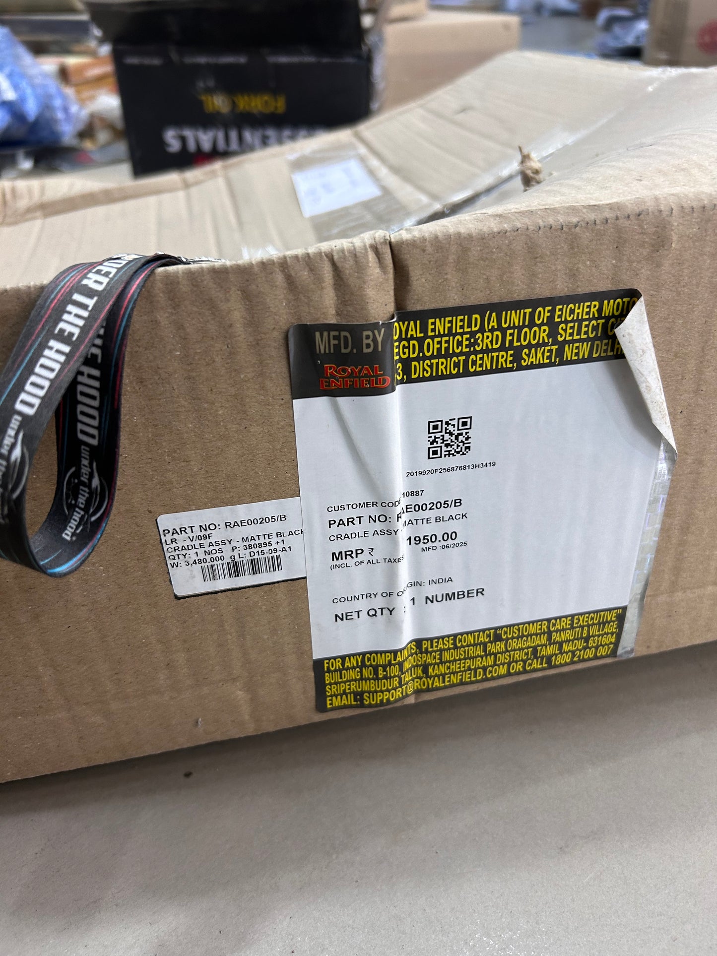 Royal Enfield RAE00205/B – OEM Cradle Assembly (Matte Black) for Classic 350 Reborn & New Bullet 350 (J-Series)