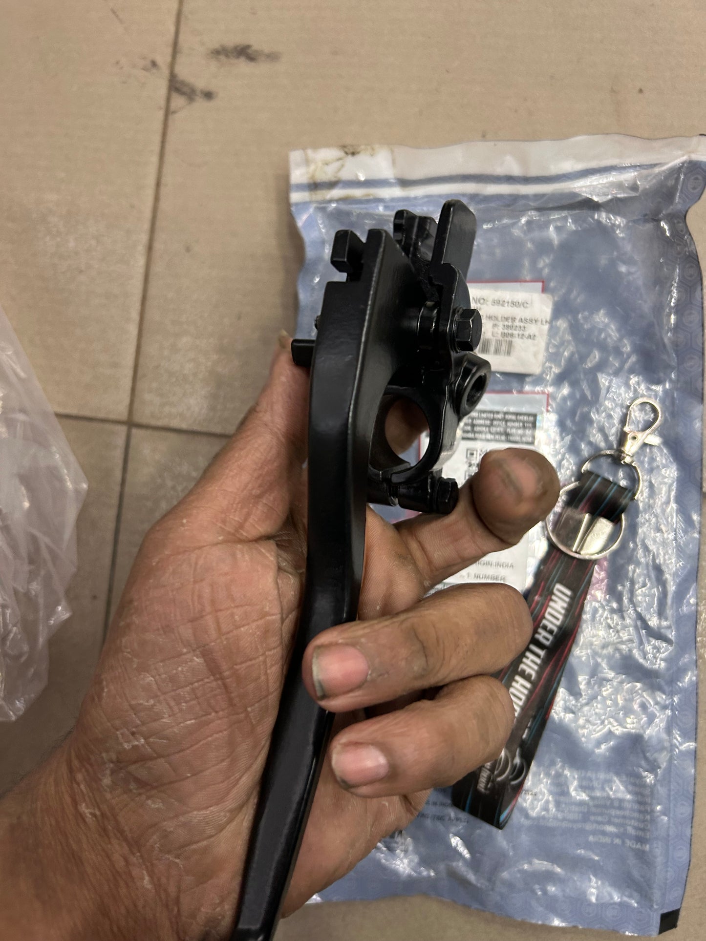 Royal Enfield 592150/C – Genuine Left Side Lever and Holder Assembly (Clutch) – Classic 350, Bullet 350, Electra, Standard, Thunderbird – UCE Models