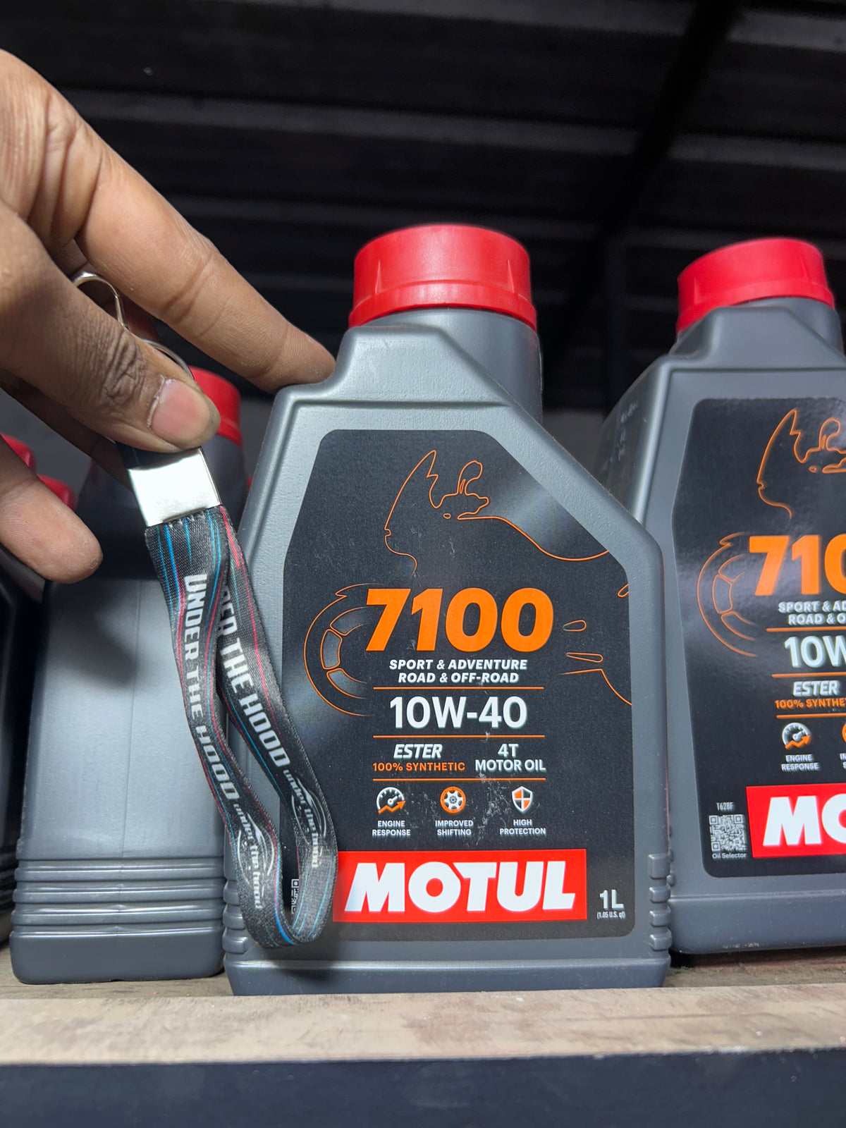 Motul 7100 4T 10W-40 Fully Synthetic Ester Engine Oil (1L) | JASO MA2 | API SP | For High-Performance Bikes & Wet Clutch