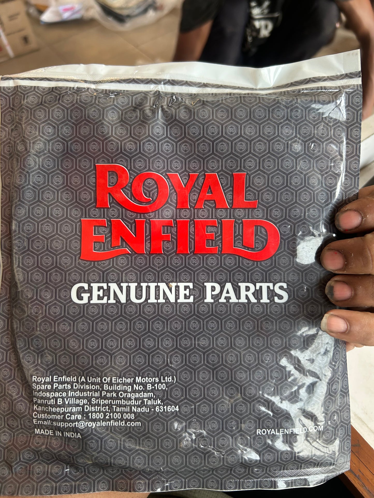 Royal Enfield 581018 – Genuine Throttle Cable for Classic 500 (UCE)