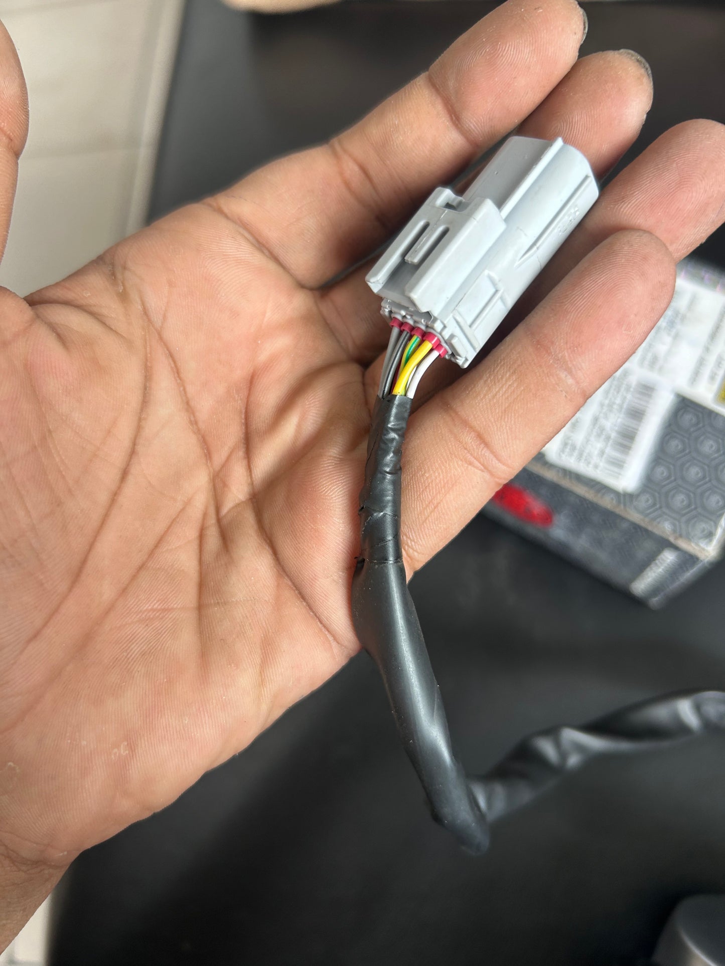 RAL00156/F – Royal Enfield LH Switch Cube Silver for Super Meteor 650, GT, Interceptor