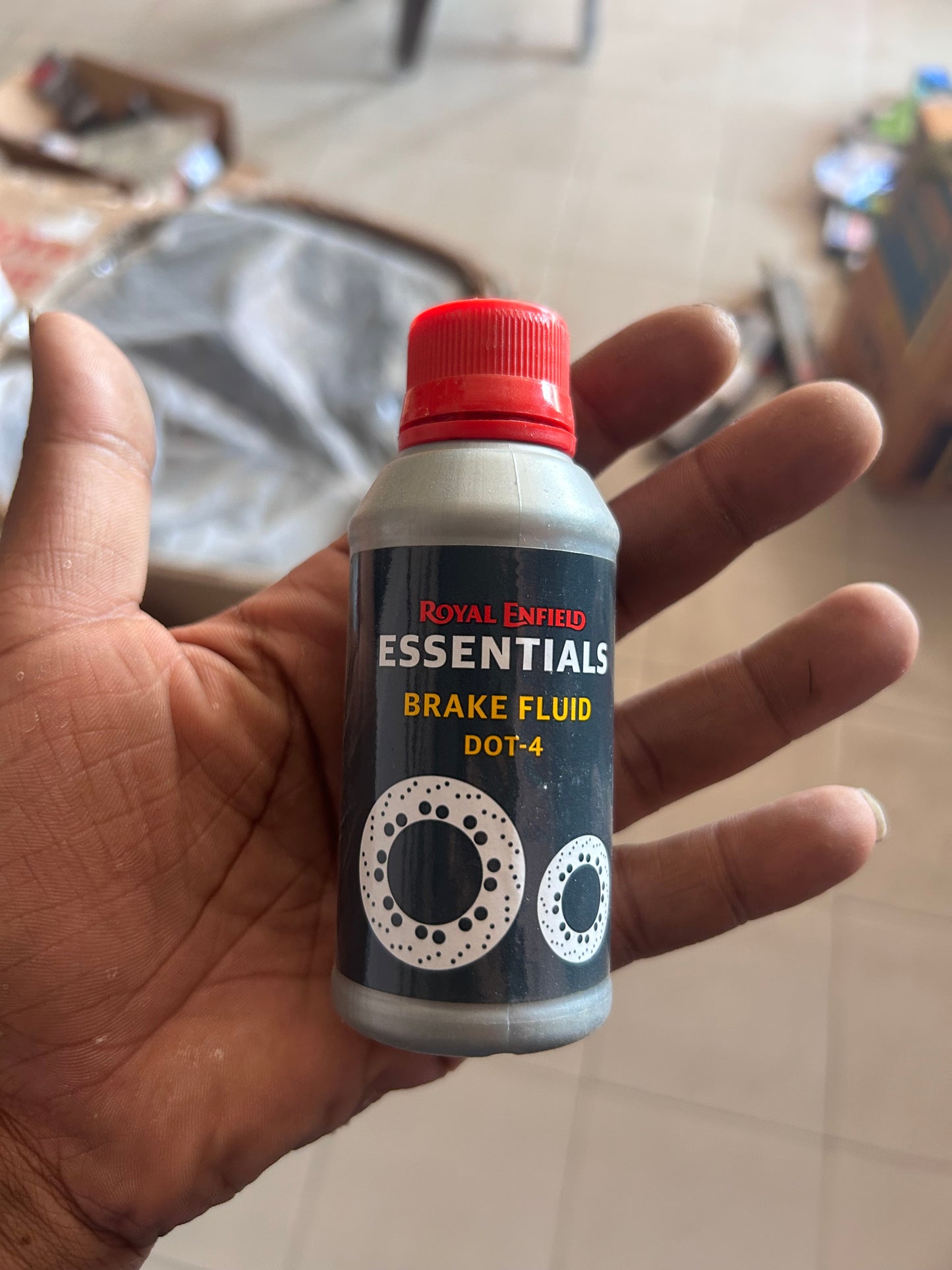 ROYAL ENFIELD 3600004 - BRAKE OIL DOT 4-100 ML BRAKE FLUID DOT - 4