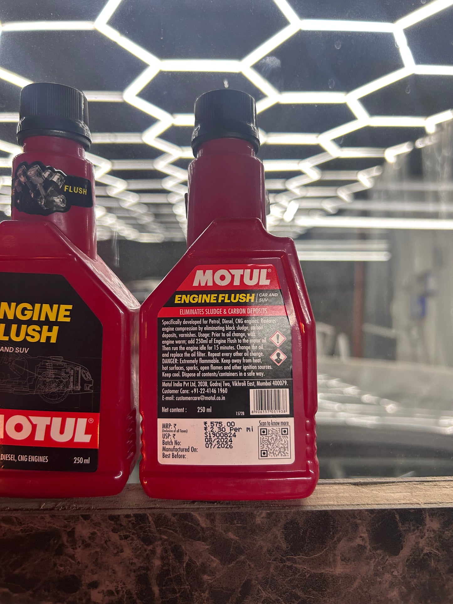 Motul Engine Flush – 250ml | Suitable for Petrol & Diesel Cars and SUVs | Pre-Oil Change Engine Cleaner