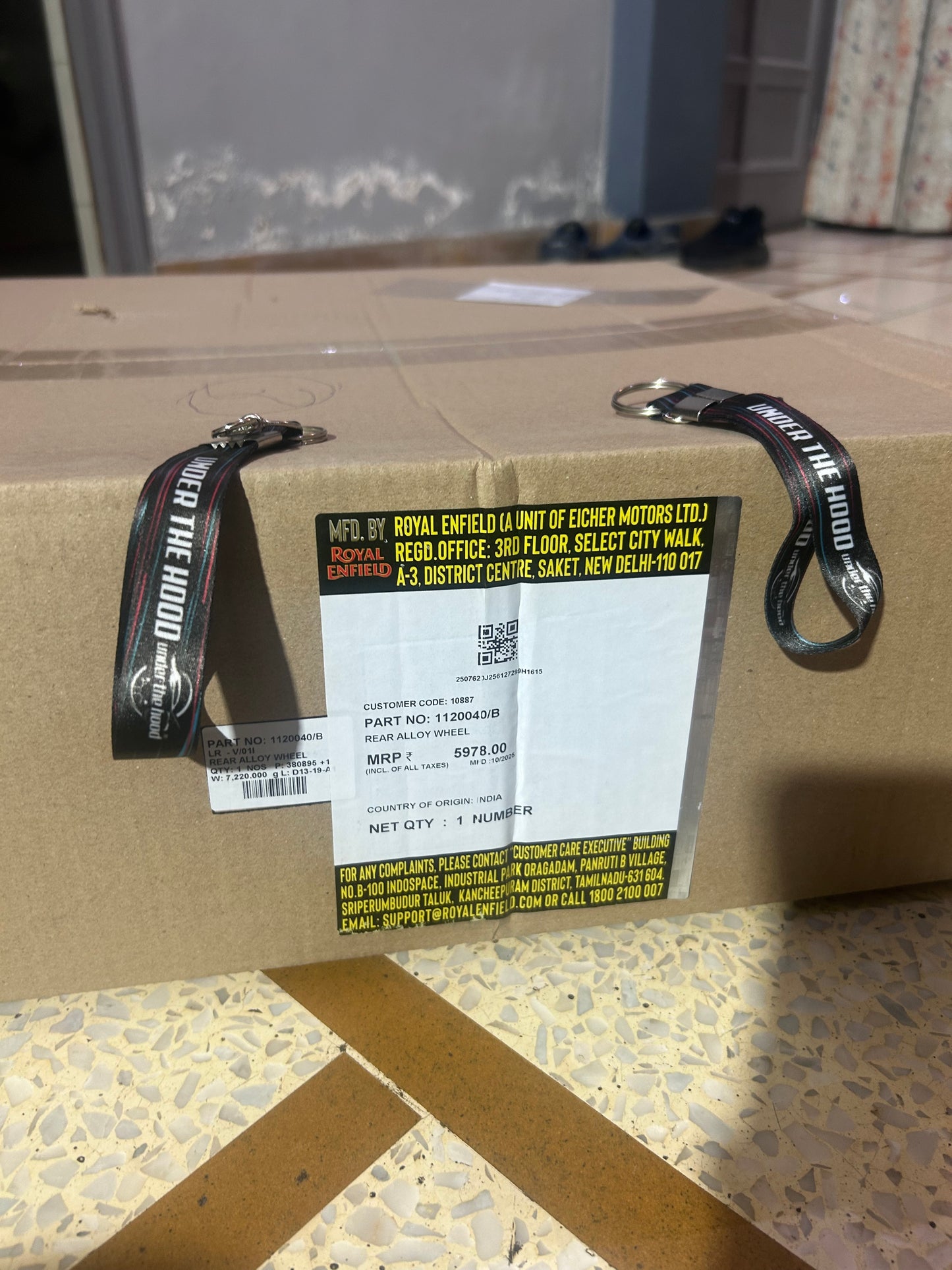 Original Royal Enfield Alloy Wheels (UCE Dual-Disc) — Front 19" 1120035/B + Rear 18" 1120040/B — Fits Classic 350/500 UCE & Thunderbird 350/500 (rear) — Genuine OE