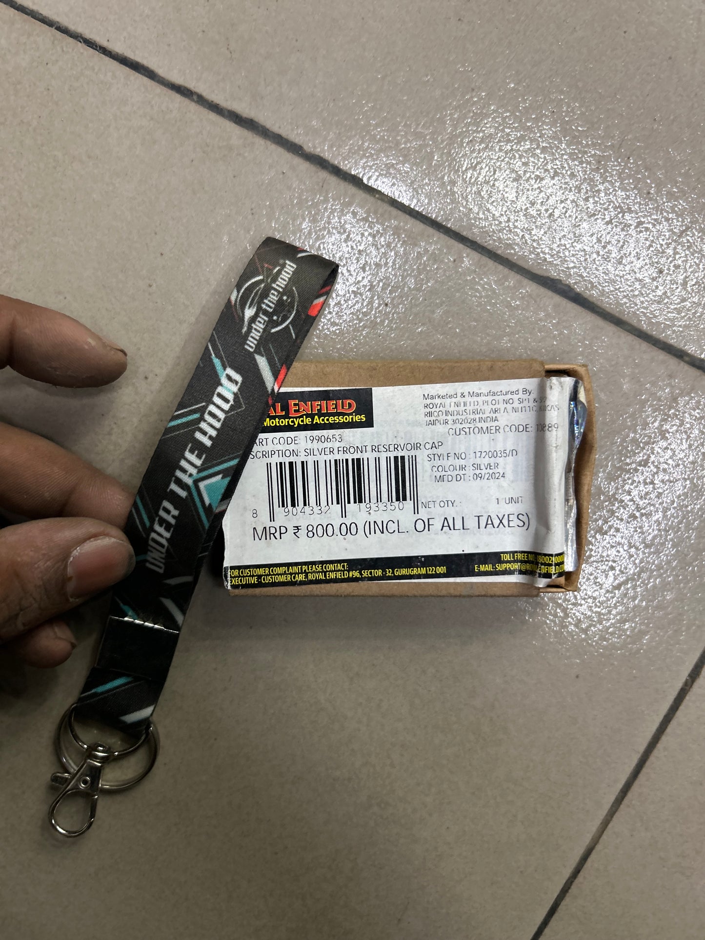 Royal Enfield Silver Front Reservoir Cap 1990653 — OEM Master Cylinder Cover for Interceptor 650, Continental GT 650, Classic & Bullet UCE, Himalayan