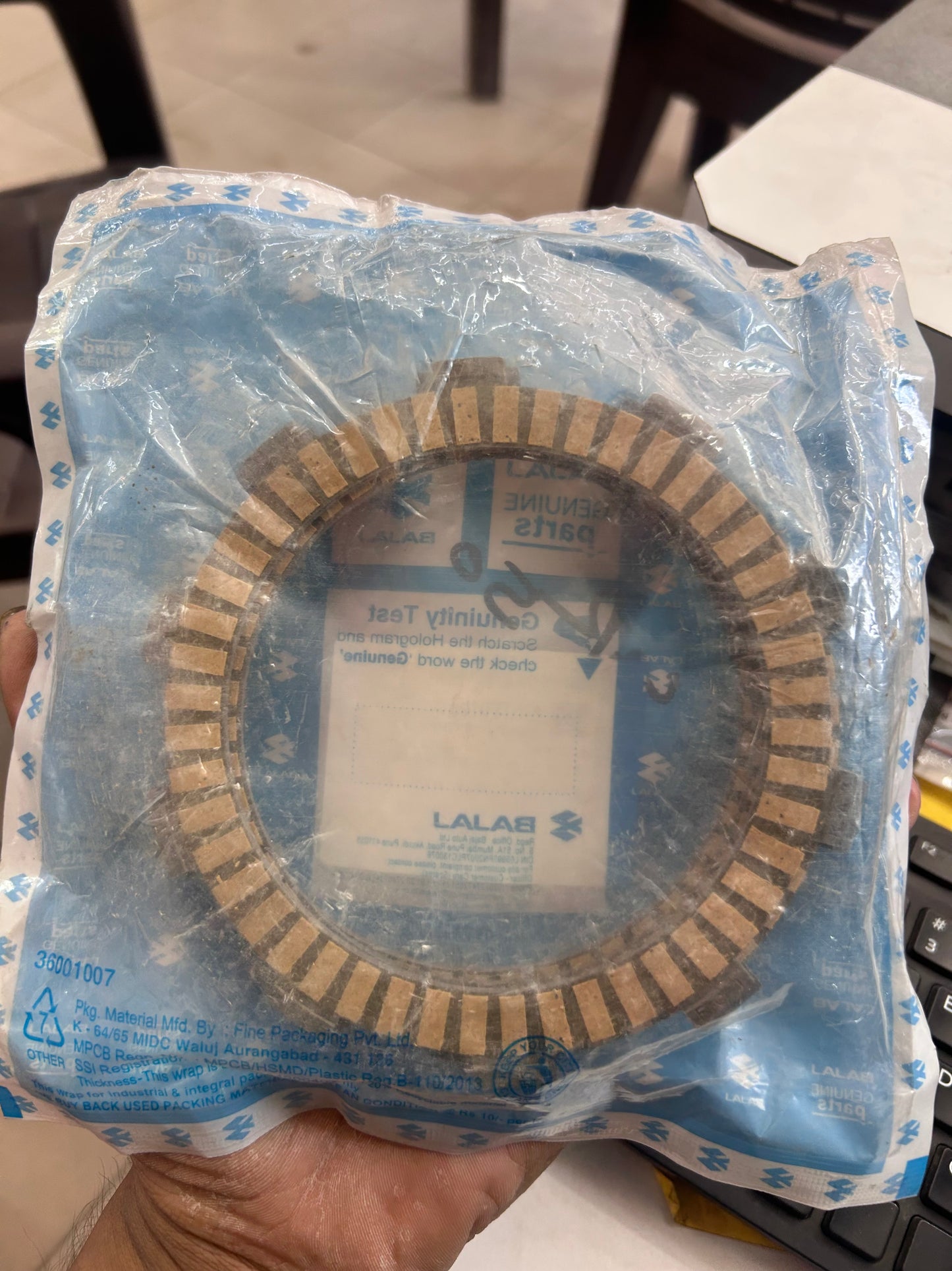 Bajaj 36JY0103 – Clutch Friction Plate Kit for Dominar 400 (BS4 & BS6)