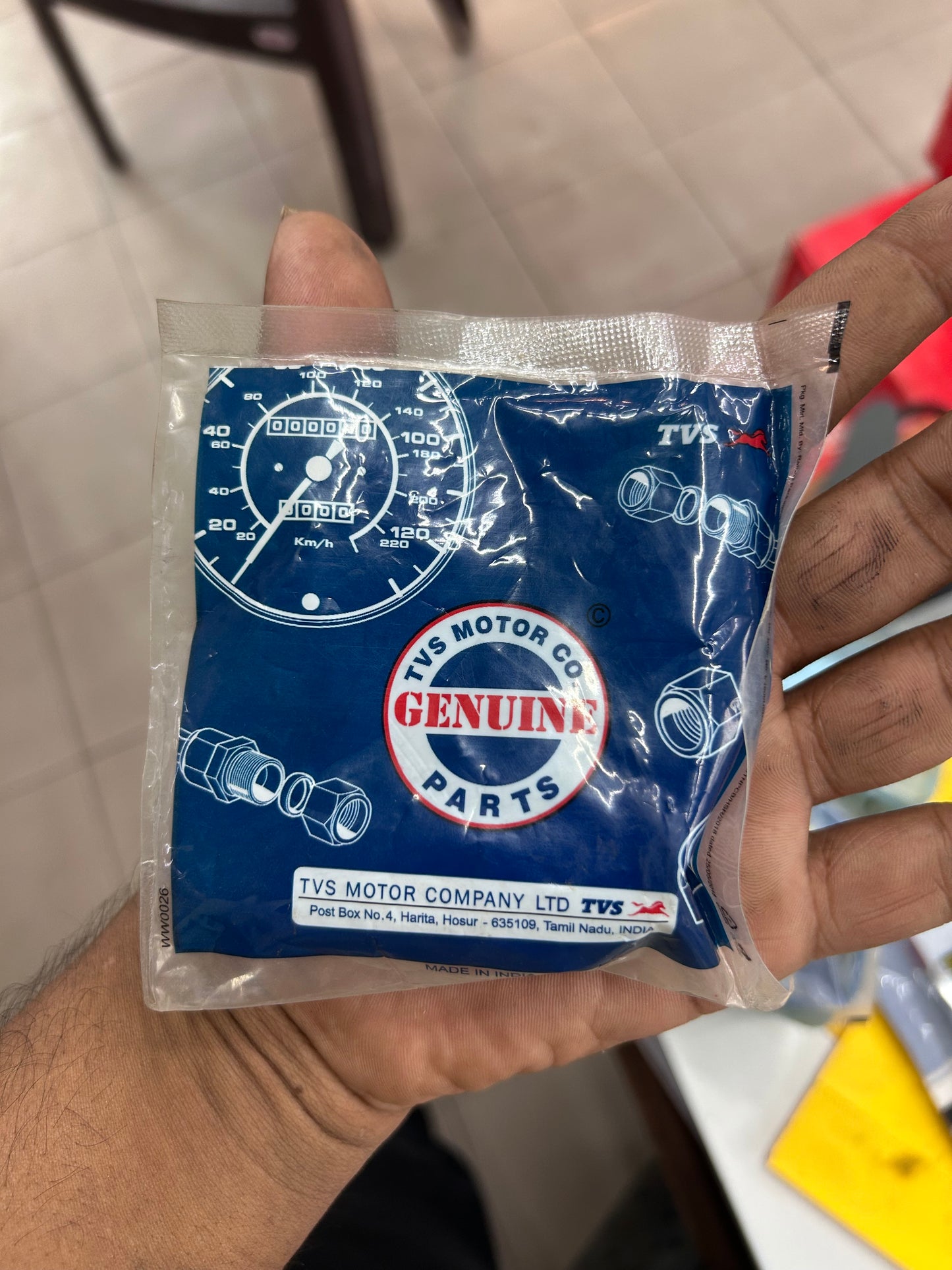 TVS Genuine Part N9323810 Intake and Exhaust Valve Kit with Stem Oil Seals for Apache RTR 160/180