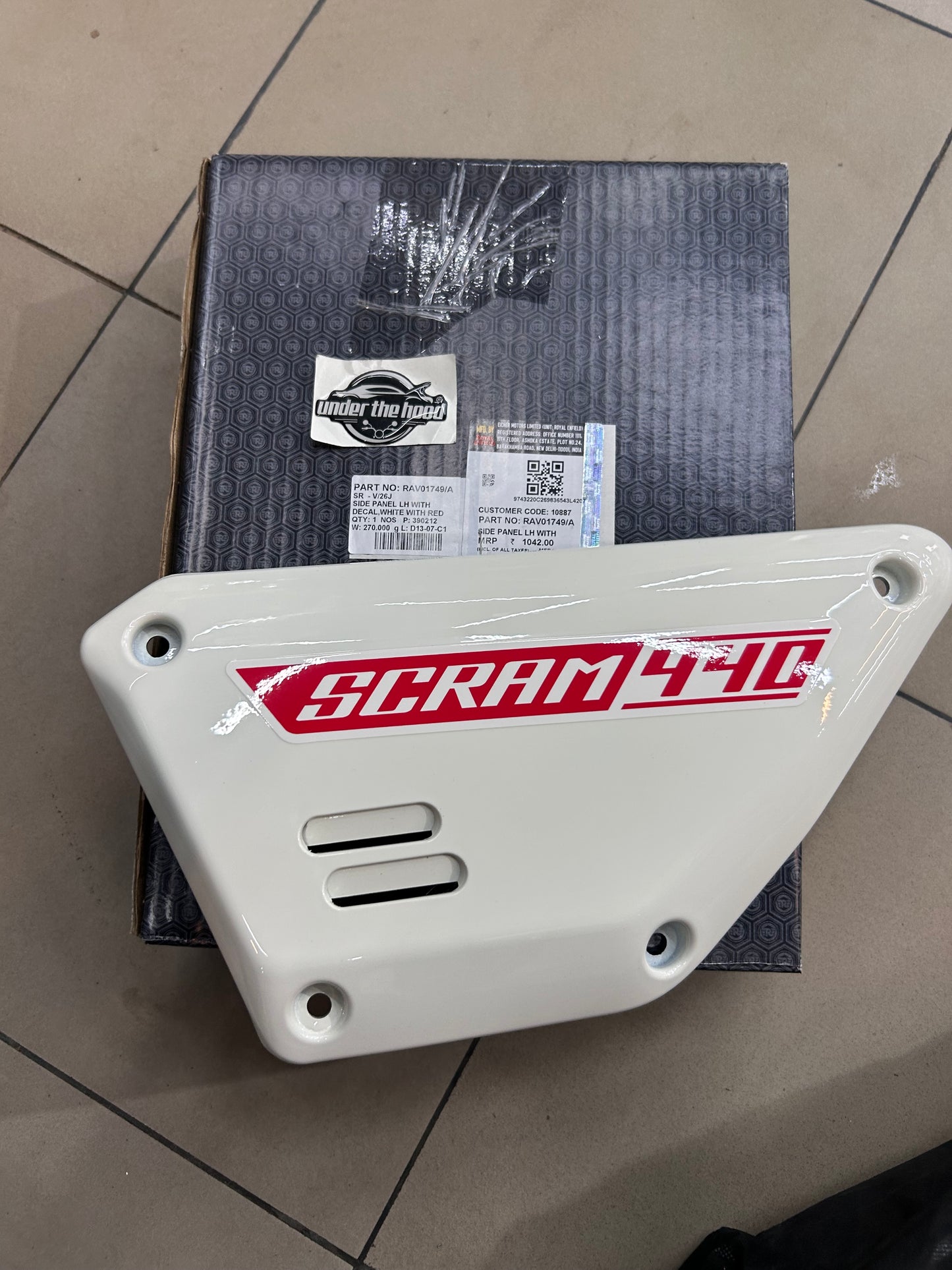 Royal Enfield RAV01749/A - Side Panel LH with Decal - WHITE WITH RED for Scram 440 - OEM