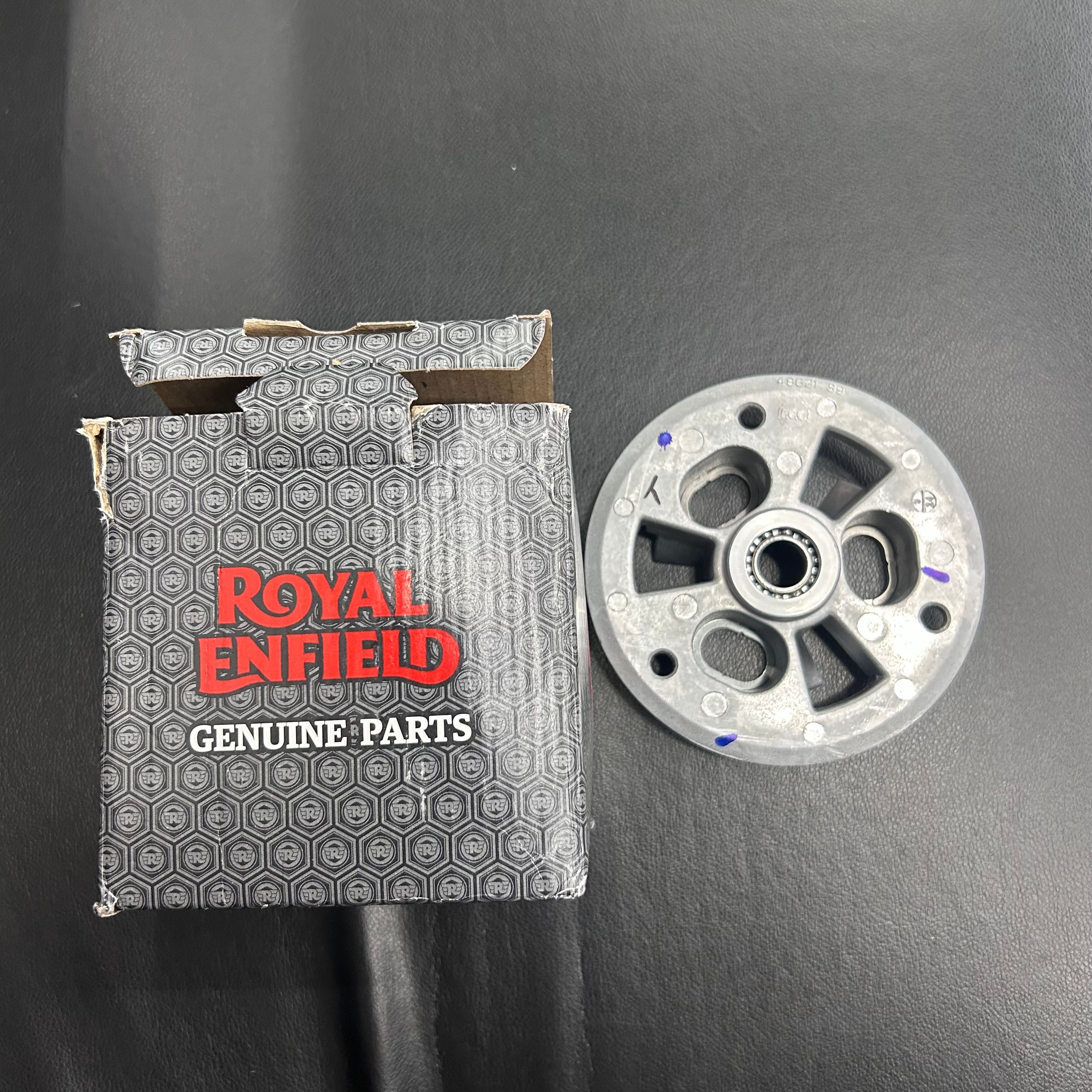 Royal Enfield 575585/A – Clutch Pressure Hub for Interceptor 650