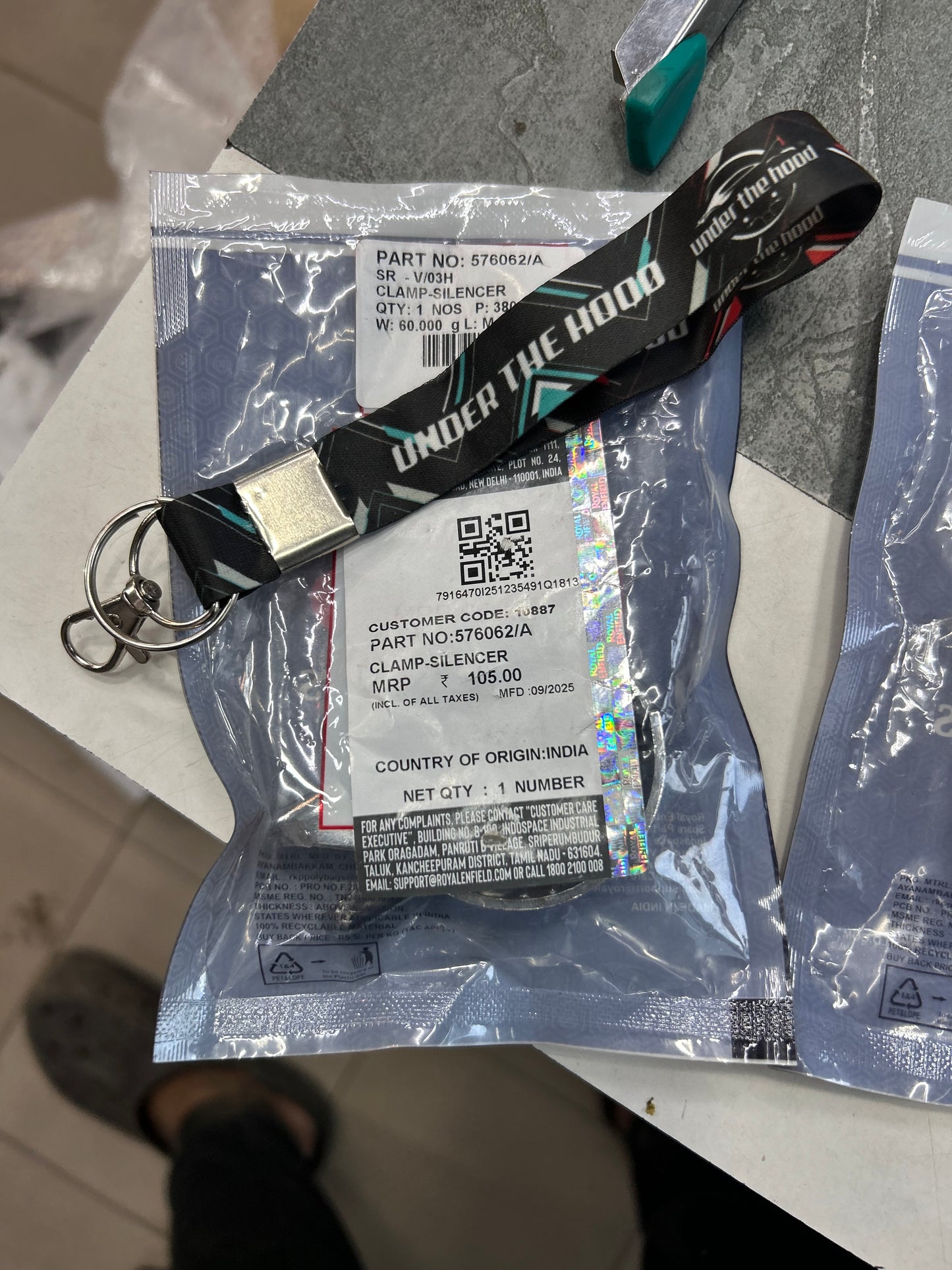 Royal Enfield Silencer Clamp (Exhaust to Mid-Pipe Joint) — Interceptor 650 & Continental GT 650 (E4/E5) — 576062 / 576062/A | Genuine OE