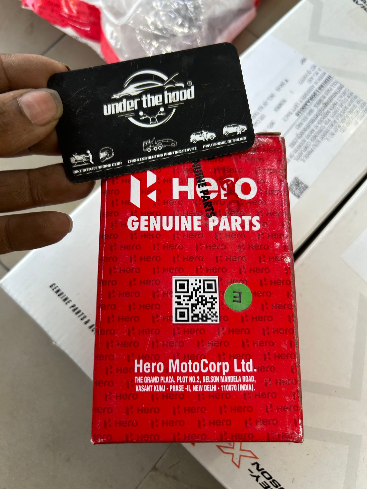 Hero Genuine Left Front Winker Assembly for Glamour XTEC 2 | LH Front Indicator / Left Front Turn Signal | ADJRA7M001000G