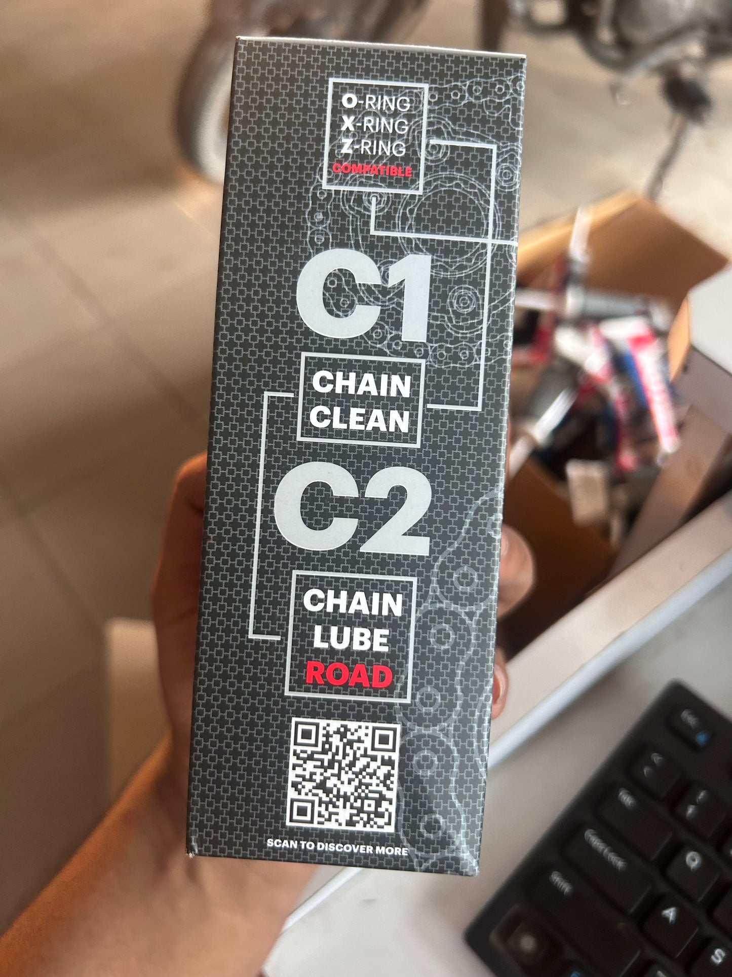 Motul Chain Maintenance Kit – C1 Chain Cleaner + C2 Chain Lube Road (150ml Each) – Motorcycle O-Ring/X-Ring/Z-Ring Compatible