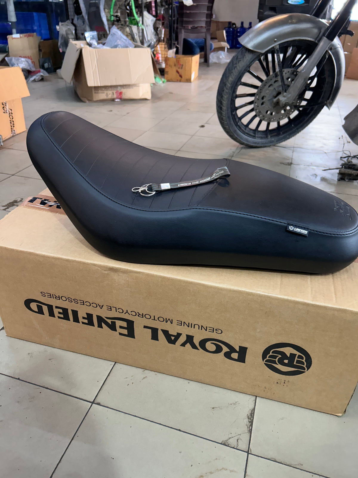 Royal Enfield Hunter 350 Black Low Ride Dual Seat KXA00631