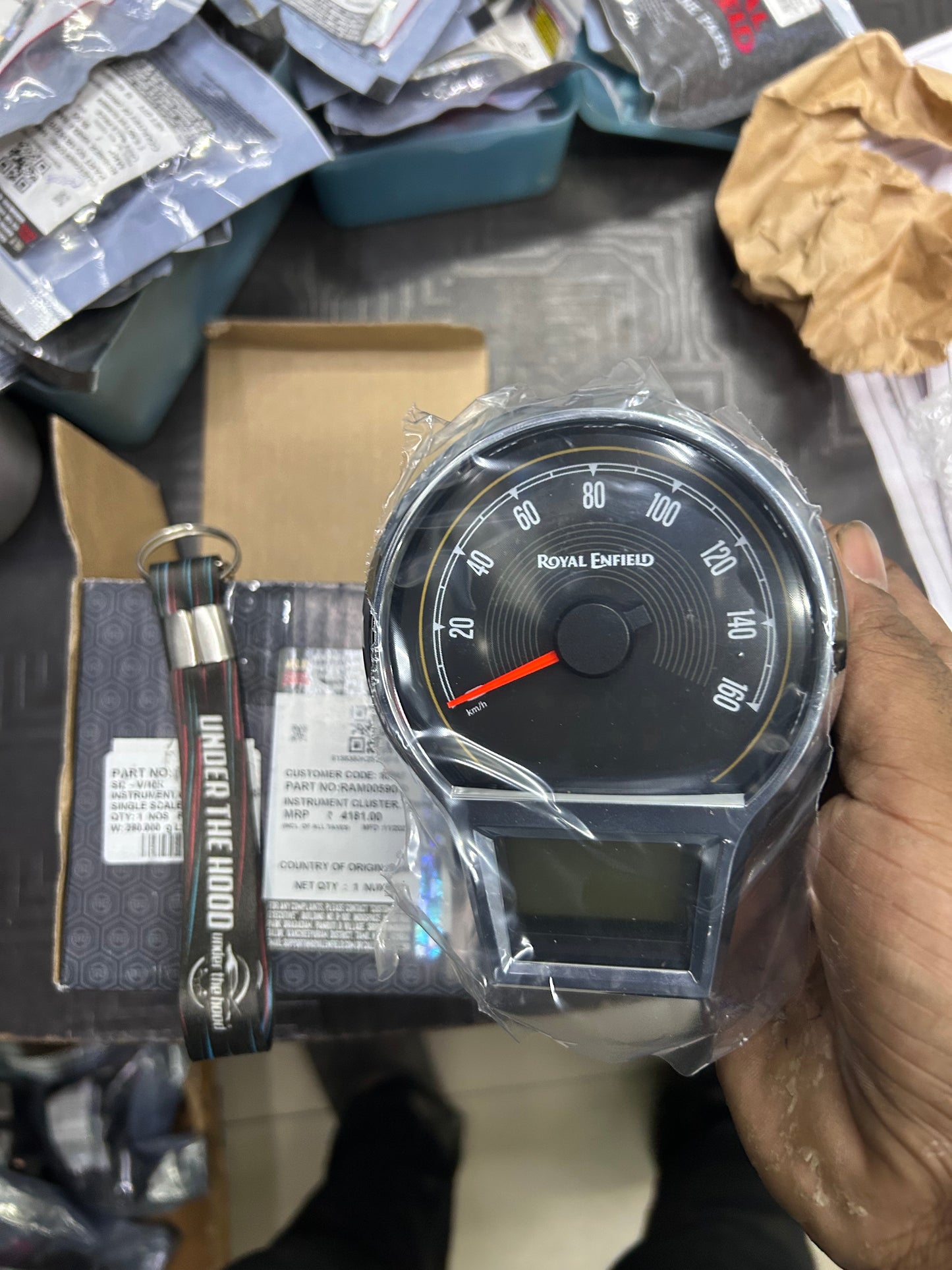 Royal Enfield RAM00590/A – Instrument Cluster (KMPH, Single Scale) – OEM for Classic 350 Reborn & Bullet 350 BS6