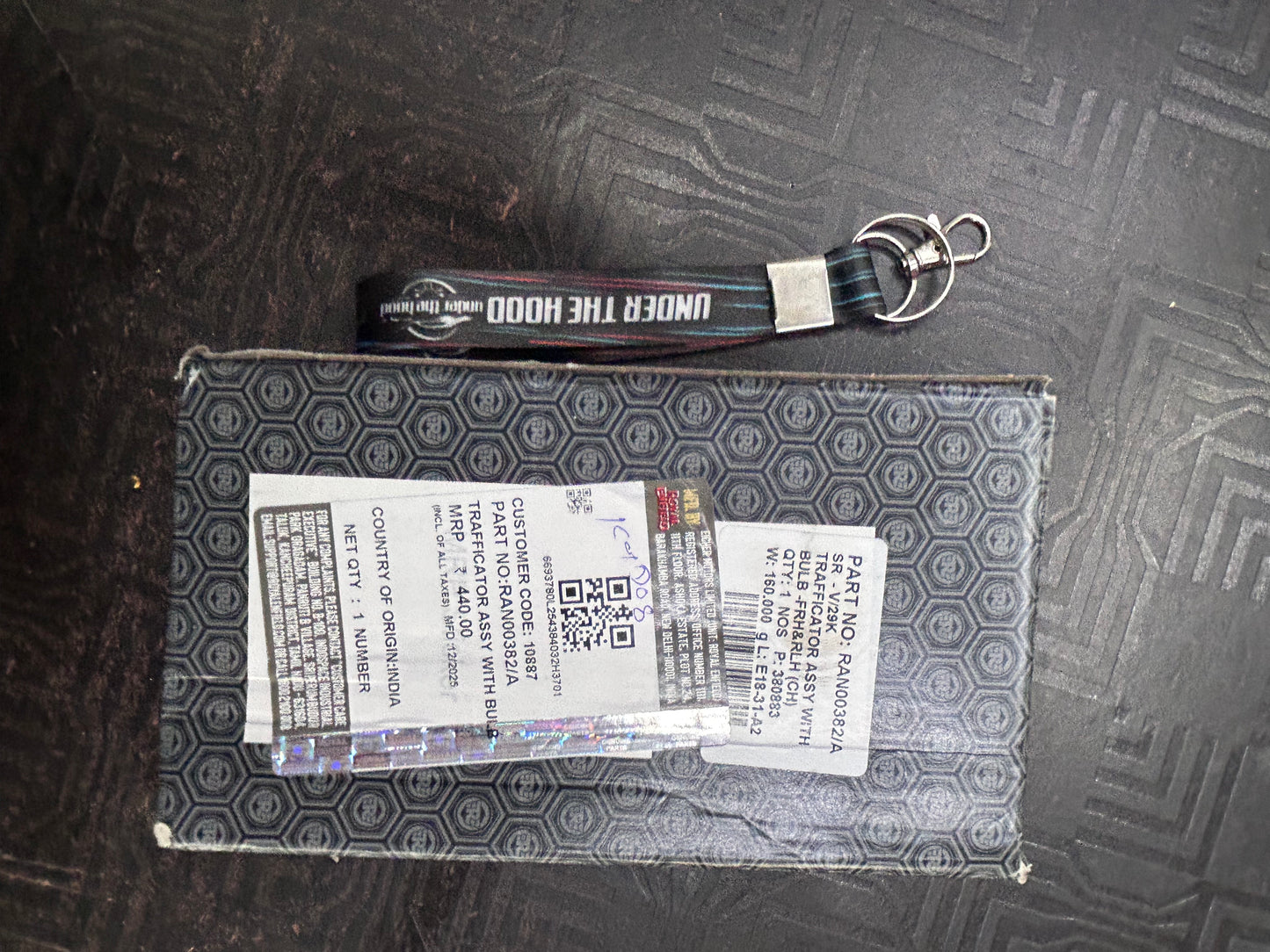 Royal Enfield RAN00382/A – Chrome Trafficator Assembly with Bulb (FRH & RLH) | OEM for Meteor 350 (Supernova Beige) & Classic Reborn