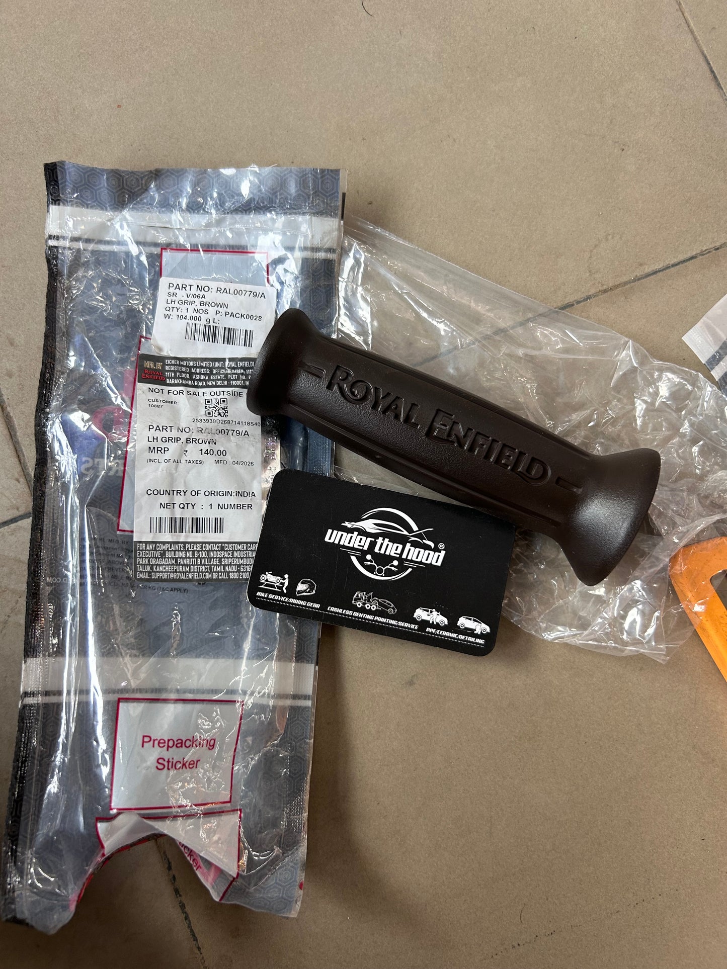 Royal Enfield Brown Grip Combo for Classic 650 Teal Models – Throttle Grip + LH Grip – RAL00778/A + RAL00779/A