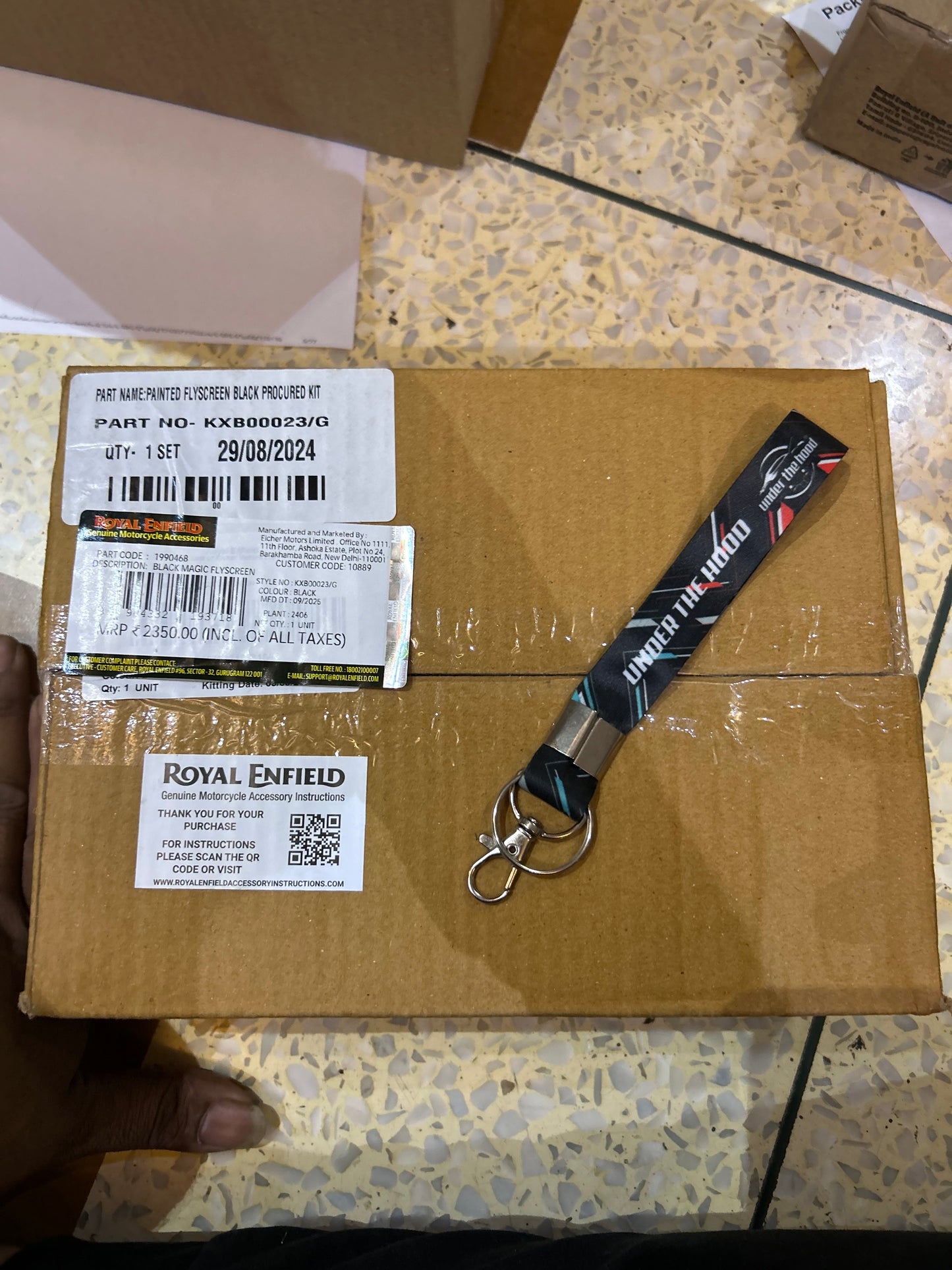 Royal Enfield Black Magic Flyscreen 1990468 — OEM Windshield for Interceptor & Continental GT 650