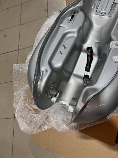 Royal Enfield Classic 350 UCE BS4 Silver Fuel Tank with Sticker – 826070