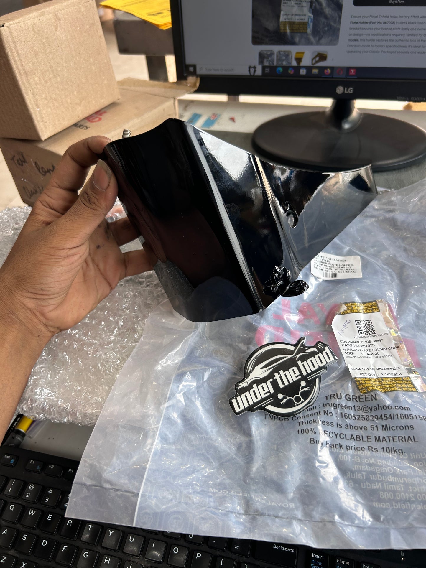 Royal Enfield 867078 – Genuine Rear Number Plate Holder (Black Standard) for Classic 350 & Classic 500 (UCE Models)