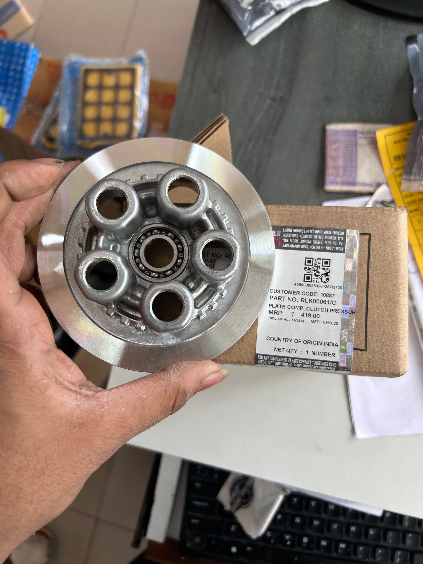 Royal Enfield RLK00061/B – Clutch Pressure Plate (Clutch Center) for Meteor 350, Classic Reborn, Hunter 350 (J-Series)