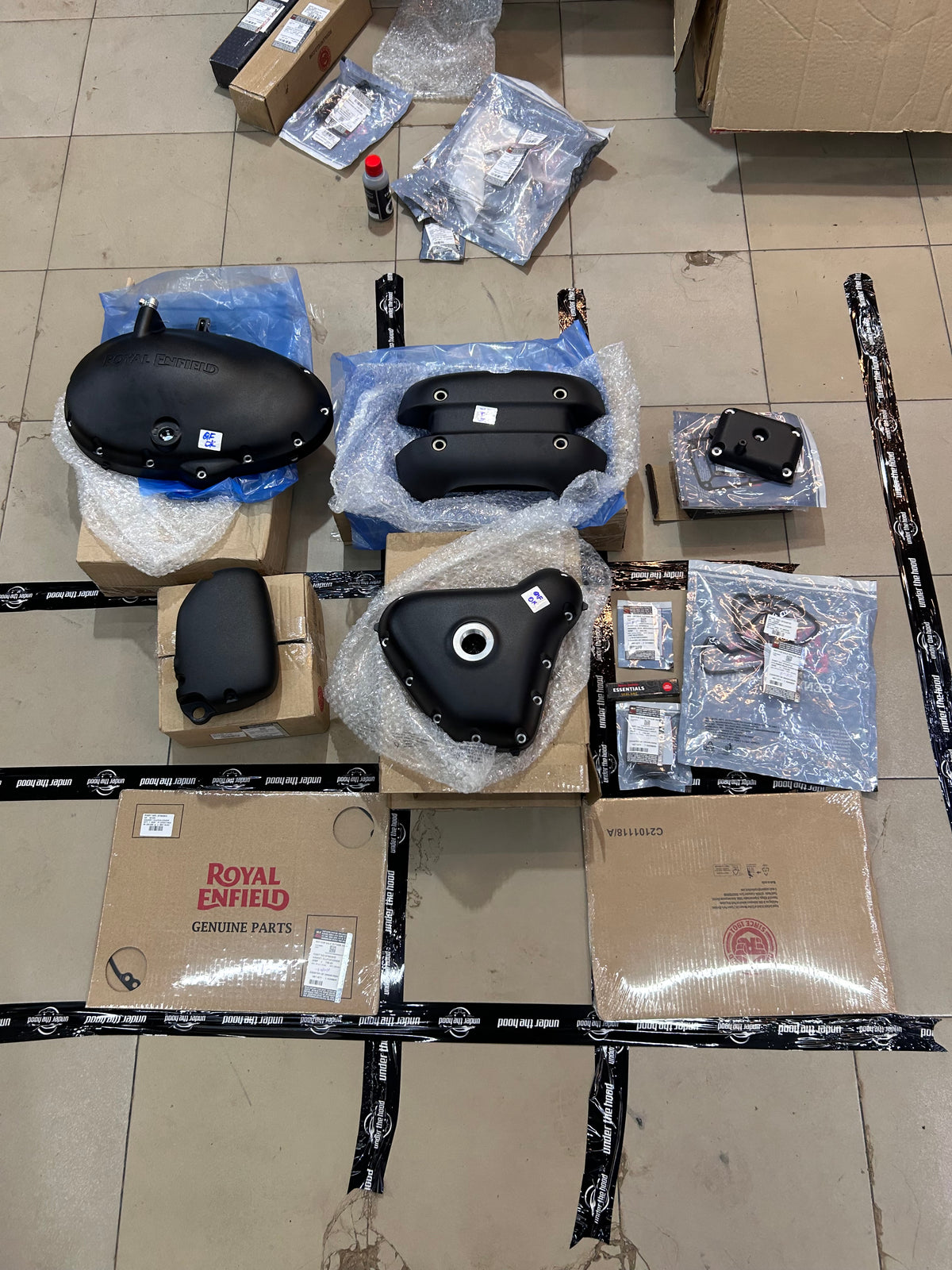 Royal Enfield Interceptor 650 & Continental GT 650 Black Engine Cover Conversion Kit