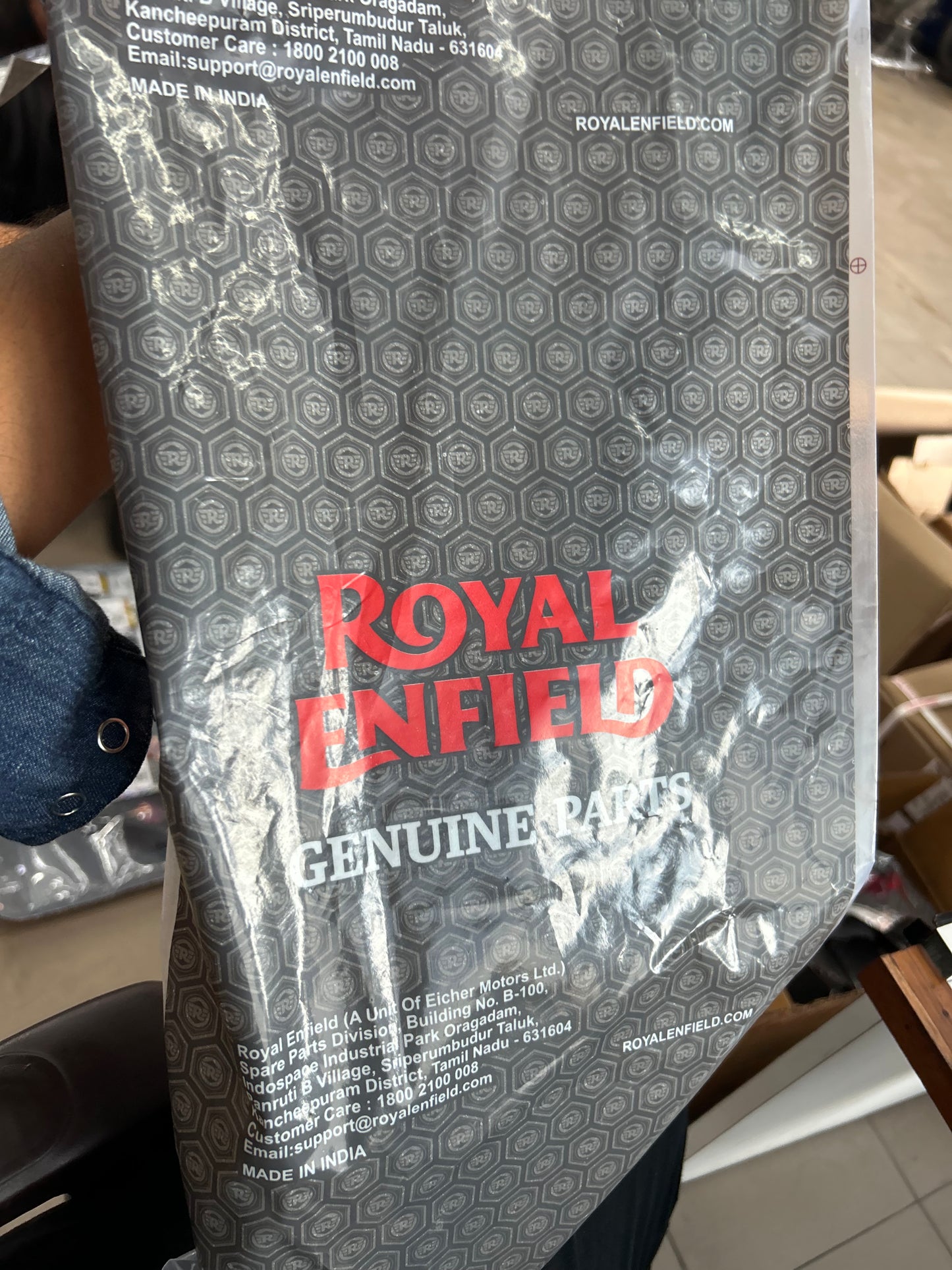 Royal Enfield 148206/G – Chain Guard For Interceptor 650 & Continental GT 650 (BS6)