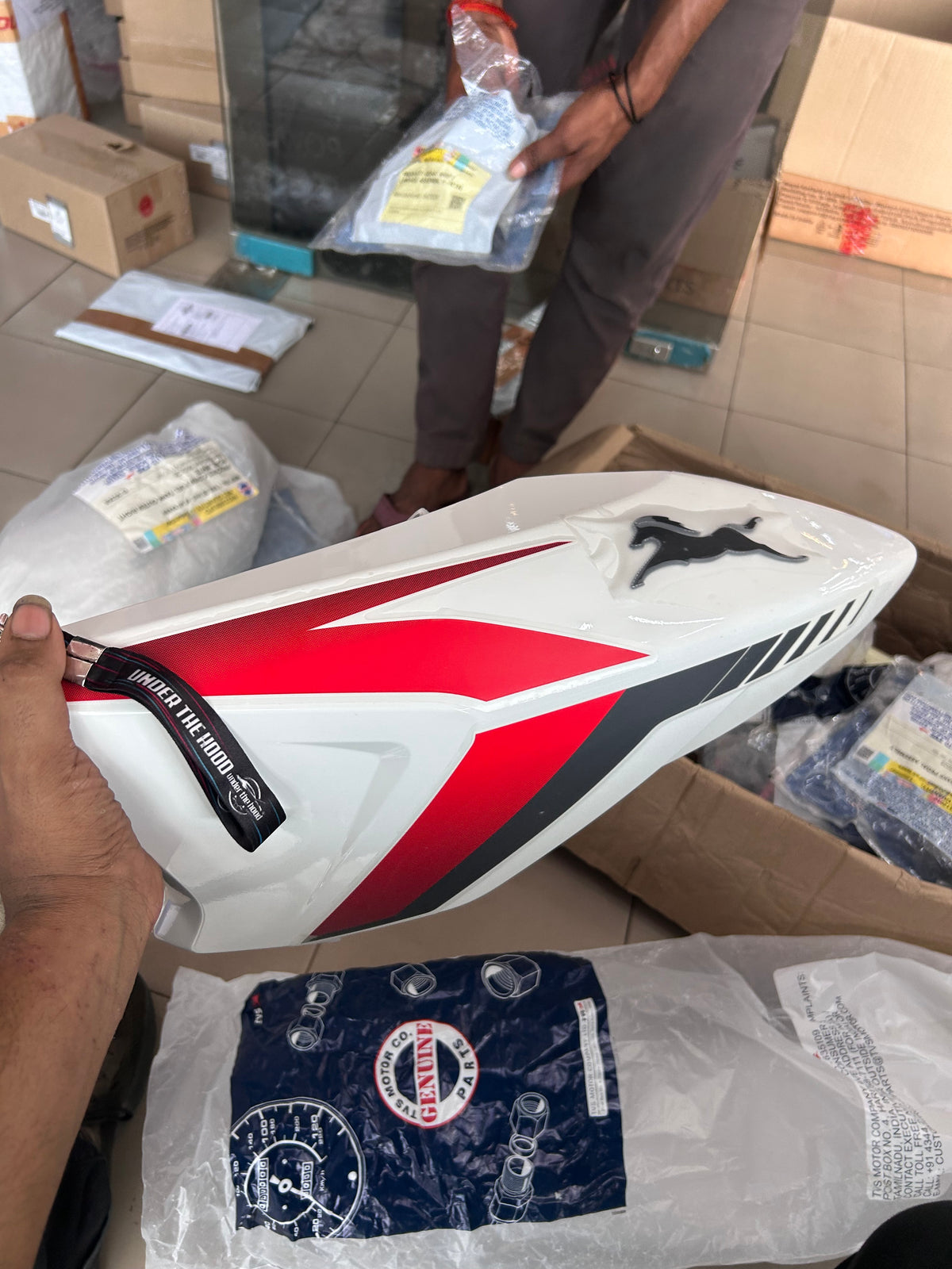 TVS Genuine Apache RTR 160 WT Edition Left Fuel Tank Cover with Tapeset Pearl White N92228802FM