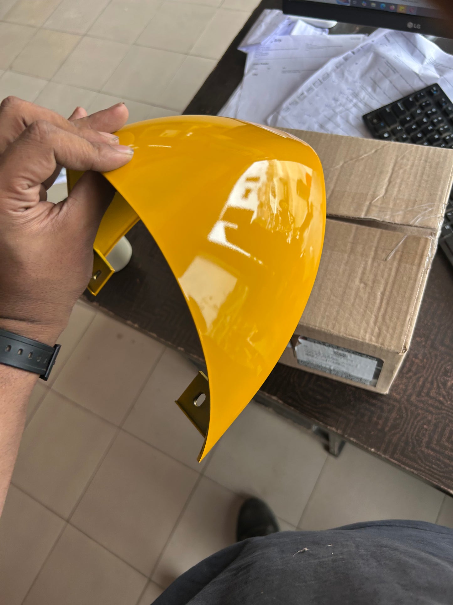Single Seat Cowl Yellow for Continental GT 535 – Genuine Royal Enfield 585998/A