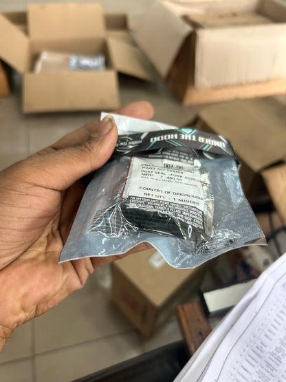 Royal Enfield 594214/A – Rear Reflex Reflector (Red) | OEM for Hunter 350 & Thunderbird 350