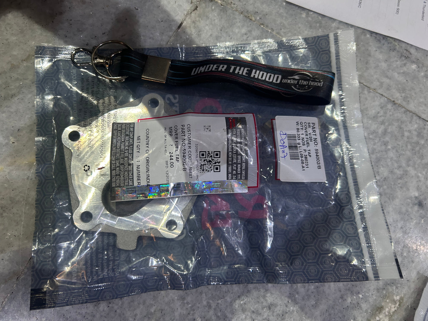 594002/B – VT31 Cover, Fuel Tap (Fuel Cock Protective Cap) for Thunderbird 350 / Thunderbird 500 / Thunderbird 350X / Rumbler 500 / Classic 350 UCE / Classic 500 UCE / Continental GT 535 – Genuine Royal Enfield