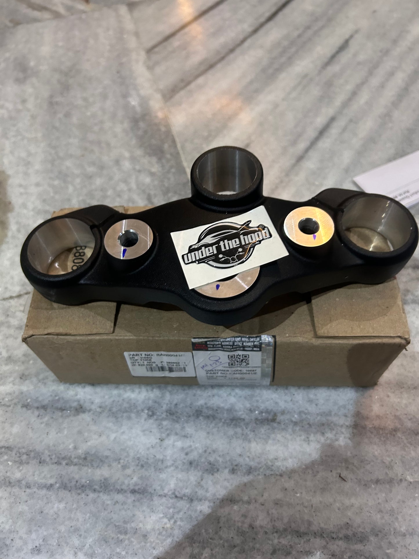 Royal Enfield RAH00041/E – Top Yoke (Upper Triple Clamp) | Fits All Hunter 350 Models – Dapper, Rebel, Factory & Metro