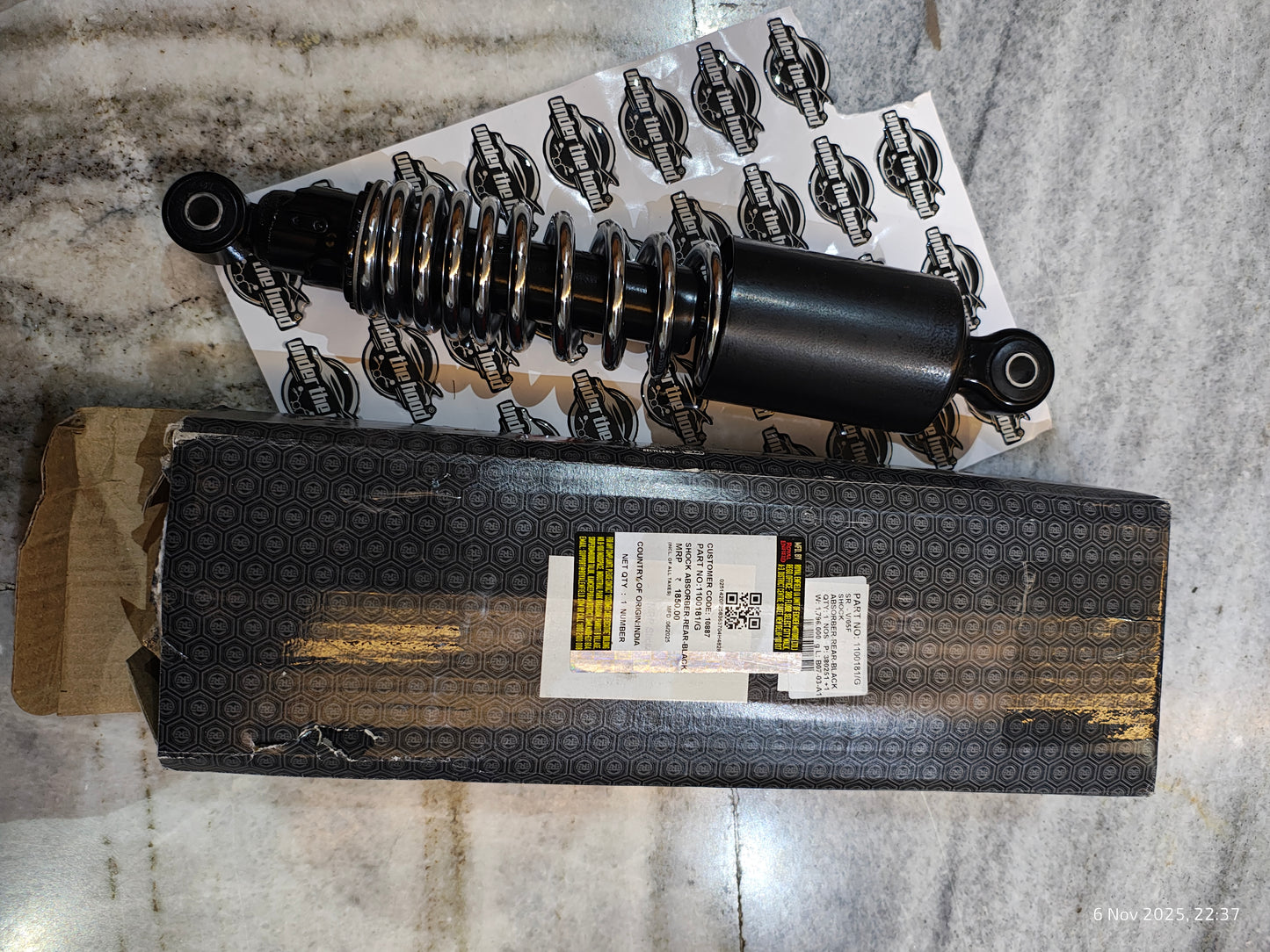 1100181/G – Rear Shock Absorber, Black (Gas/Coil Type) for Royal Enfield Classic 350 Reborn / New Classic 350 (J-Series, BS6) – Genuine OEM