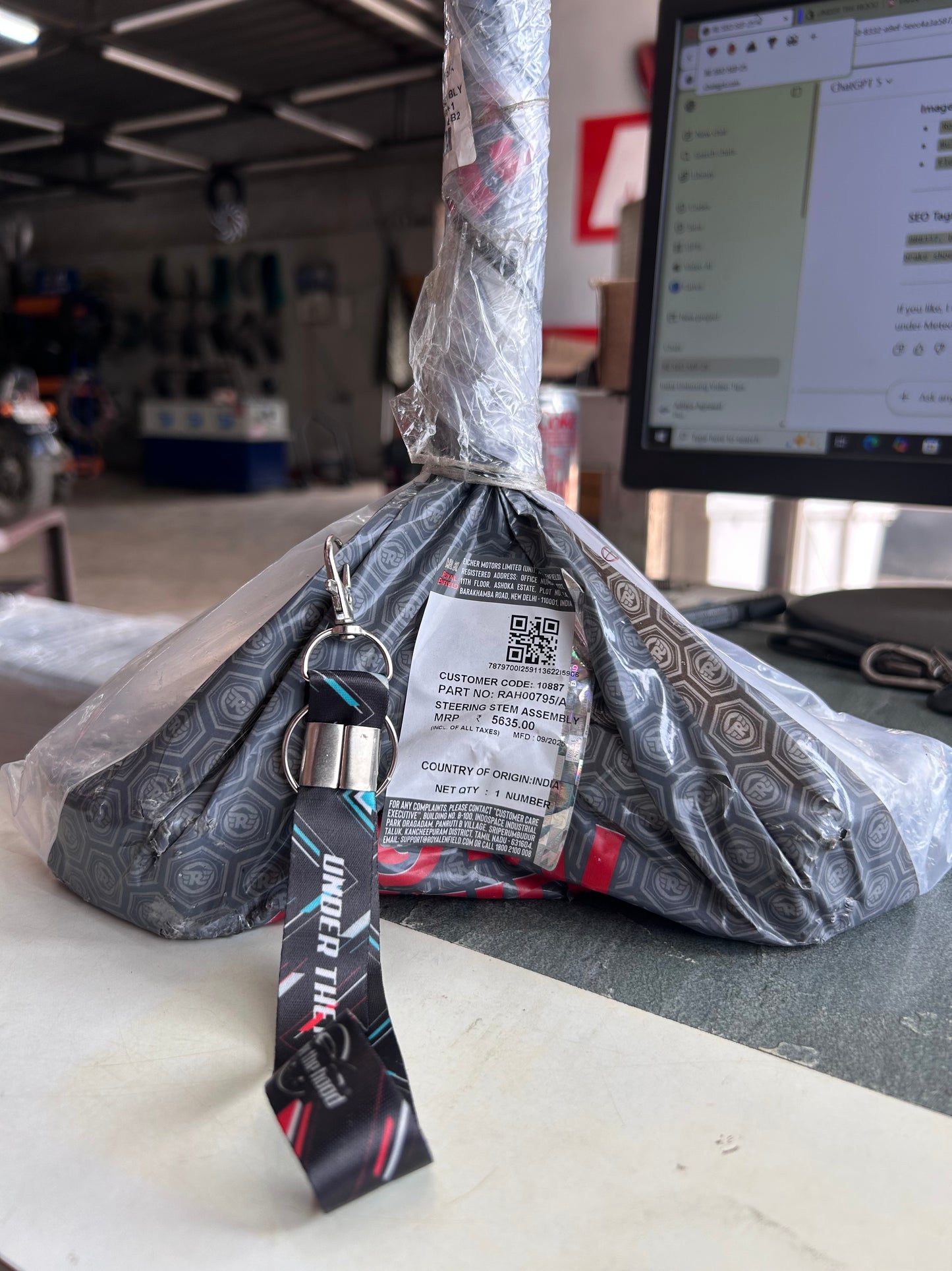 Royal Enfield Steering Stem Assembly – Interceptor 650 (RAH00795/A) | OEM Lower Yoke + Stem