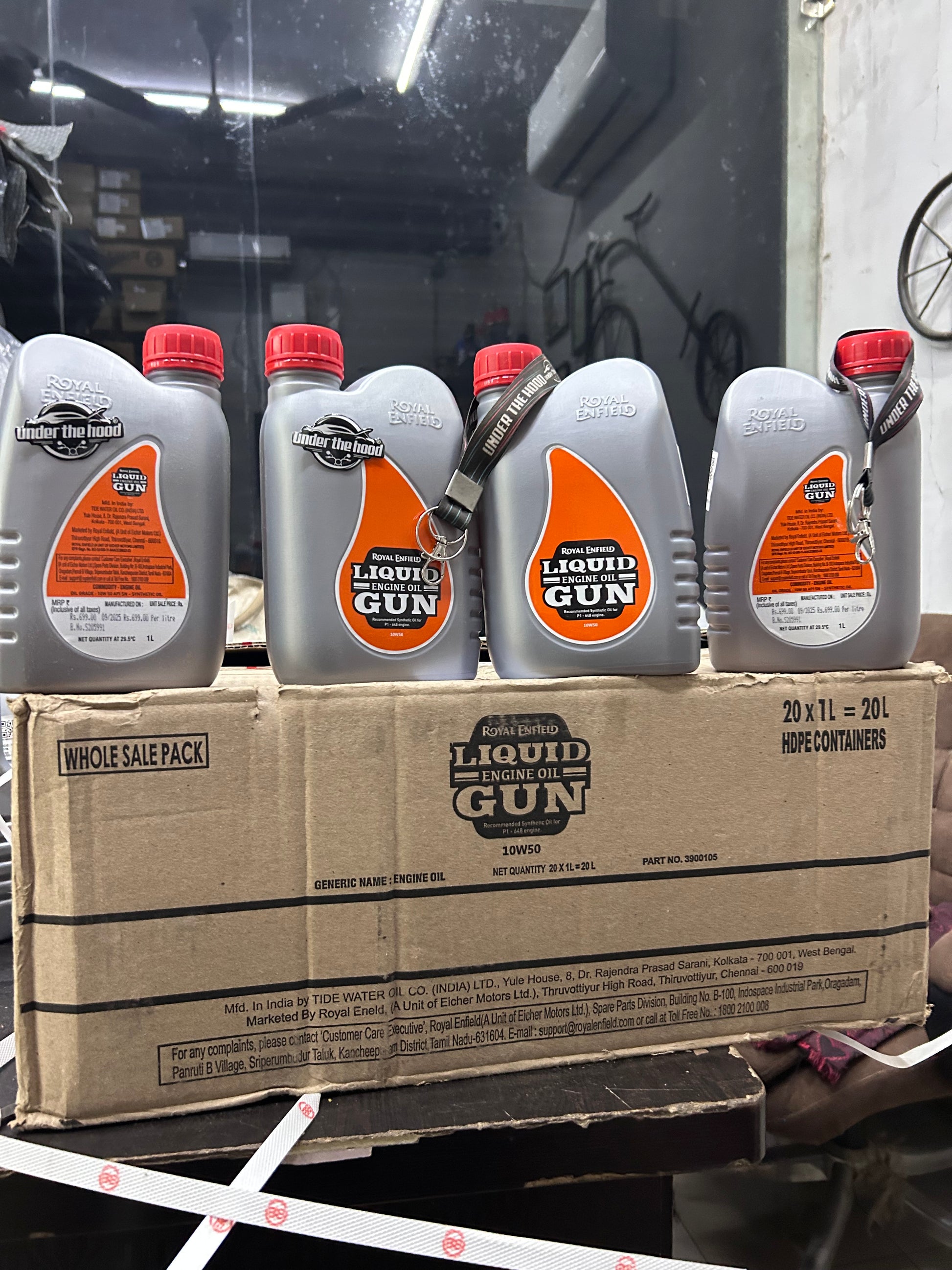 Royal Enfield Liquid Gun 10W50 Fully Synthetic Engine Oil 1L – Interceptor 650 / Continental GT 650 – Part 3900105