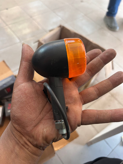 Genuine Royal Enfield 1120044/A indicator (trafficator) with bulb for Thunderbird X 350 ABS BS4. FLH/RRH fit. OEM look & safety.