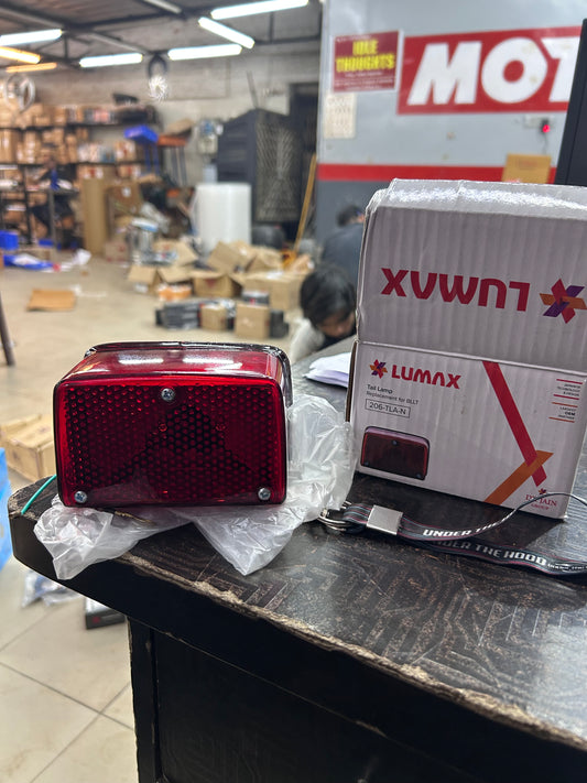 Lumax American Type Retro Tail Light for Royal Enfield Bullet 350 – Old School Square Backlight | 206-TLA-N