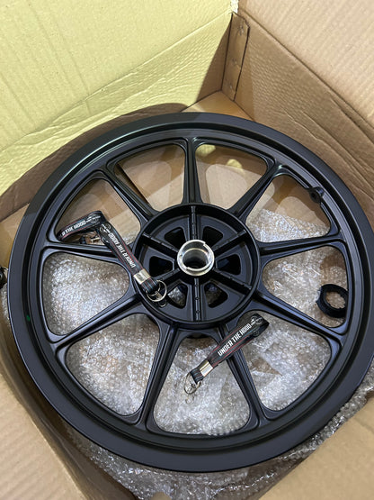 Original Royal Enfield Alloy Wheels (UCE Dual-Disc) — Front 19" 1120035/B + Rear 18" 1120040/B — Fits Classic 350/500 UCE & Thunderbird 350/500 (rear) — Genuine OE