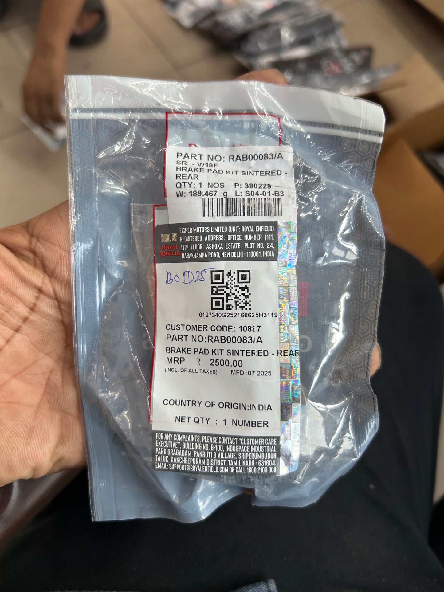 Royal Enfield RAB00083/A Rear Brake Pad Kit – Sintered OEM for Interceptor 650 & Continental GT 650