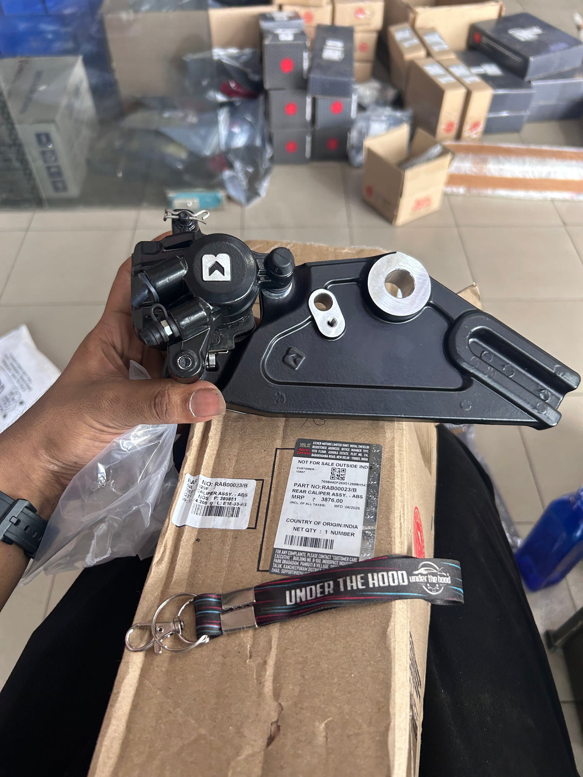 Royal Enfield RAB00023/B Rear Caliper Assembly – OEM ABS Rear Brake Caliper for Classic 350/500, Bullet 500 & Thunderbird 350/500