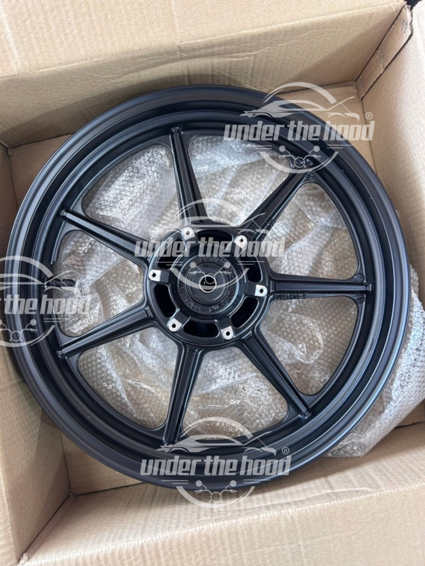 Royal Enfield RAT00704/A Rear Alloy Wheel 18-inch – OEM Tubeless Upgrade for GT 650 & Interceptor 650